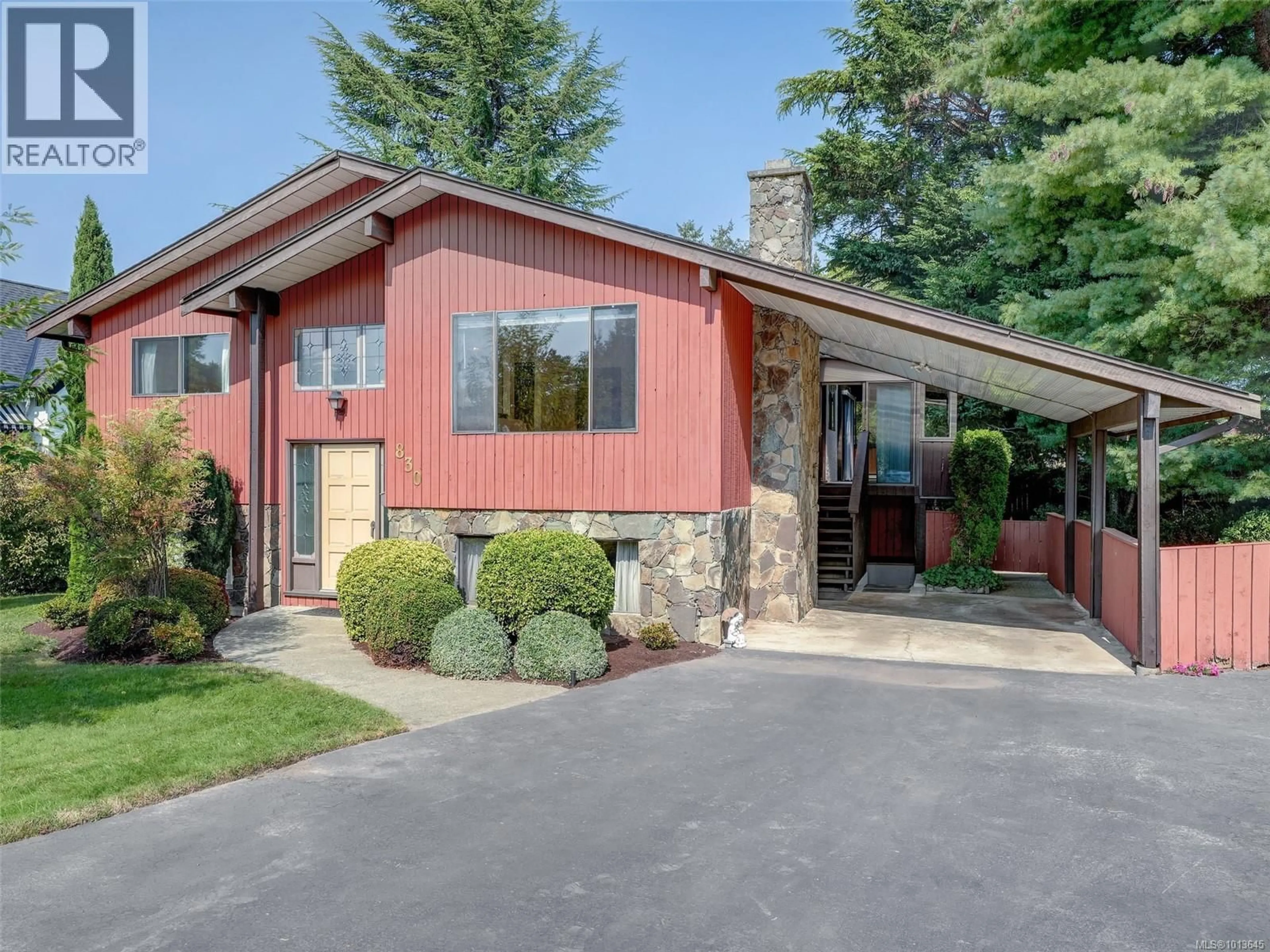 Home with brick exterior material, street for 830 KILLDONAN ROAD, Saanich British Columbia V8X4K8