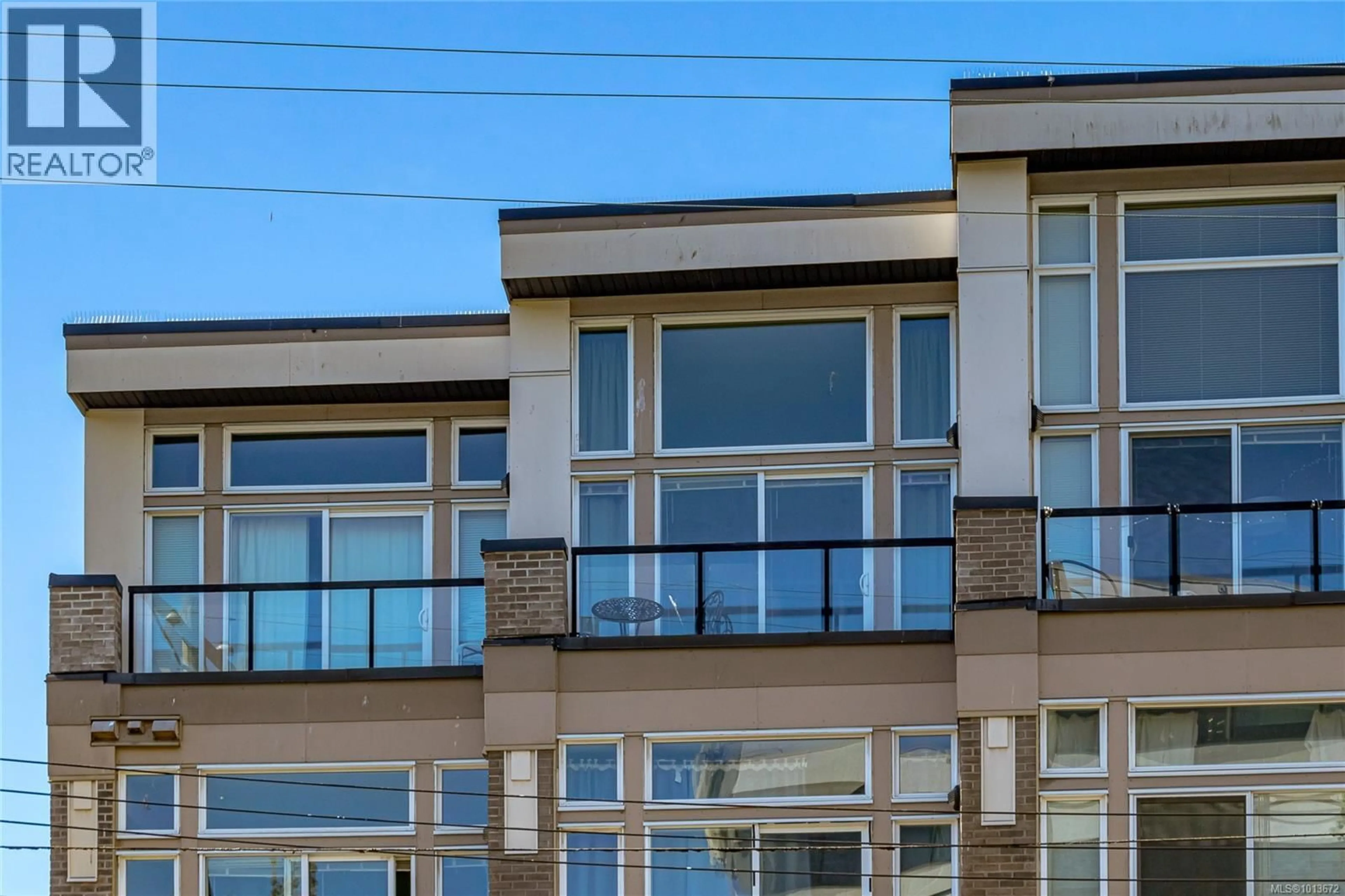 Balcony in the apartment, building for 402 - 1121 FORT STREET, Victoria British Columbia V8V3K9
