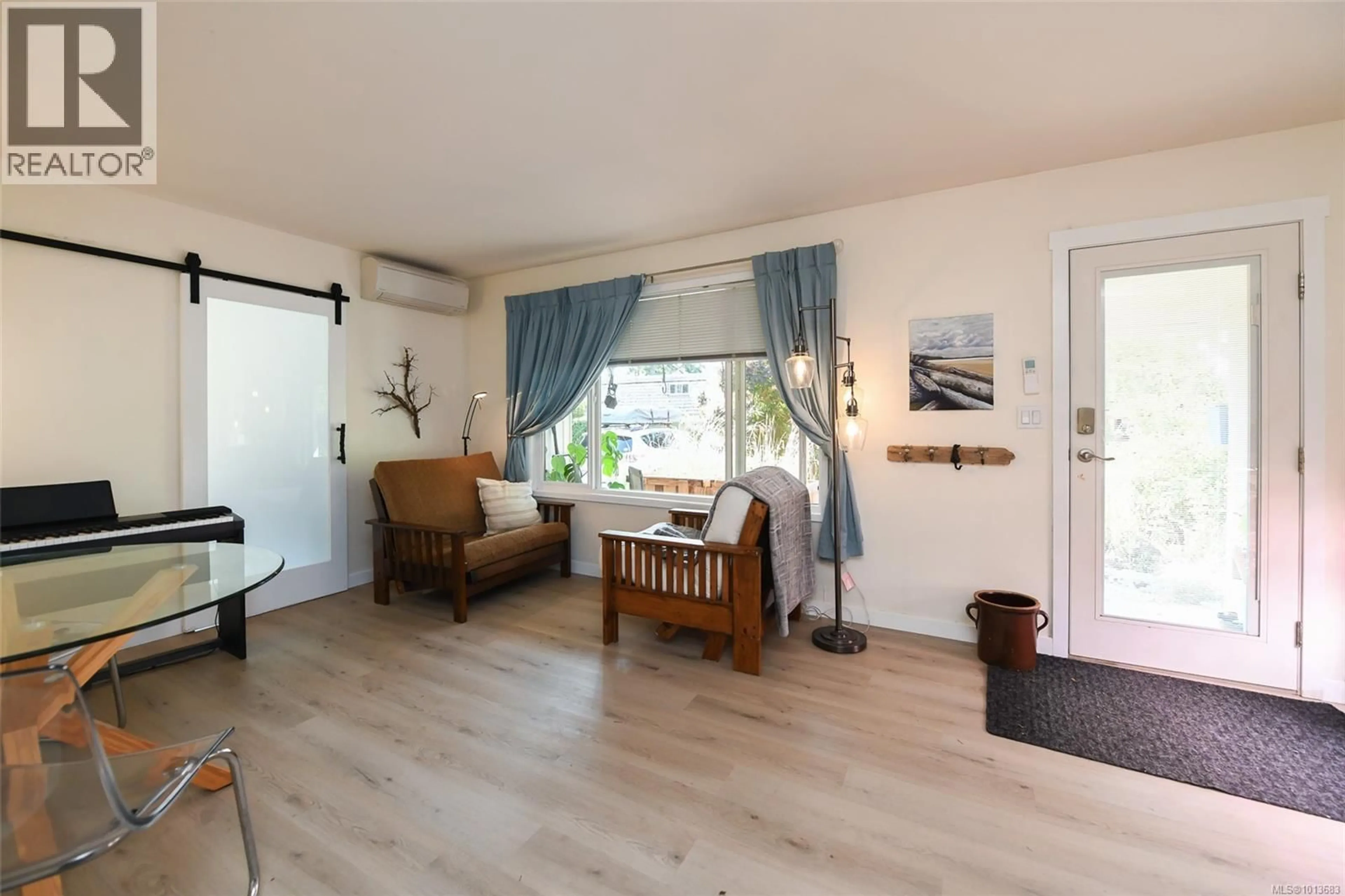 Unknown for 1728 DOGWOOD AVENUE, Comox British Columbia V9M2X3