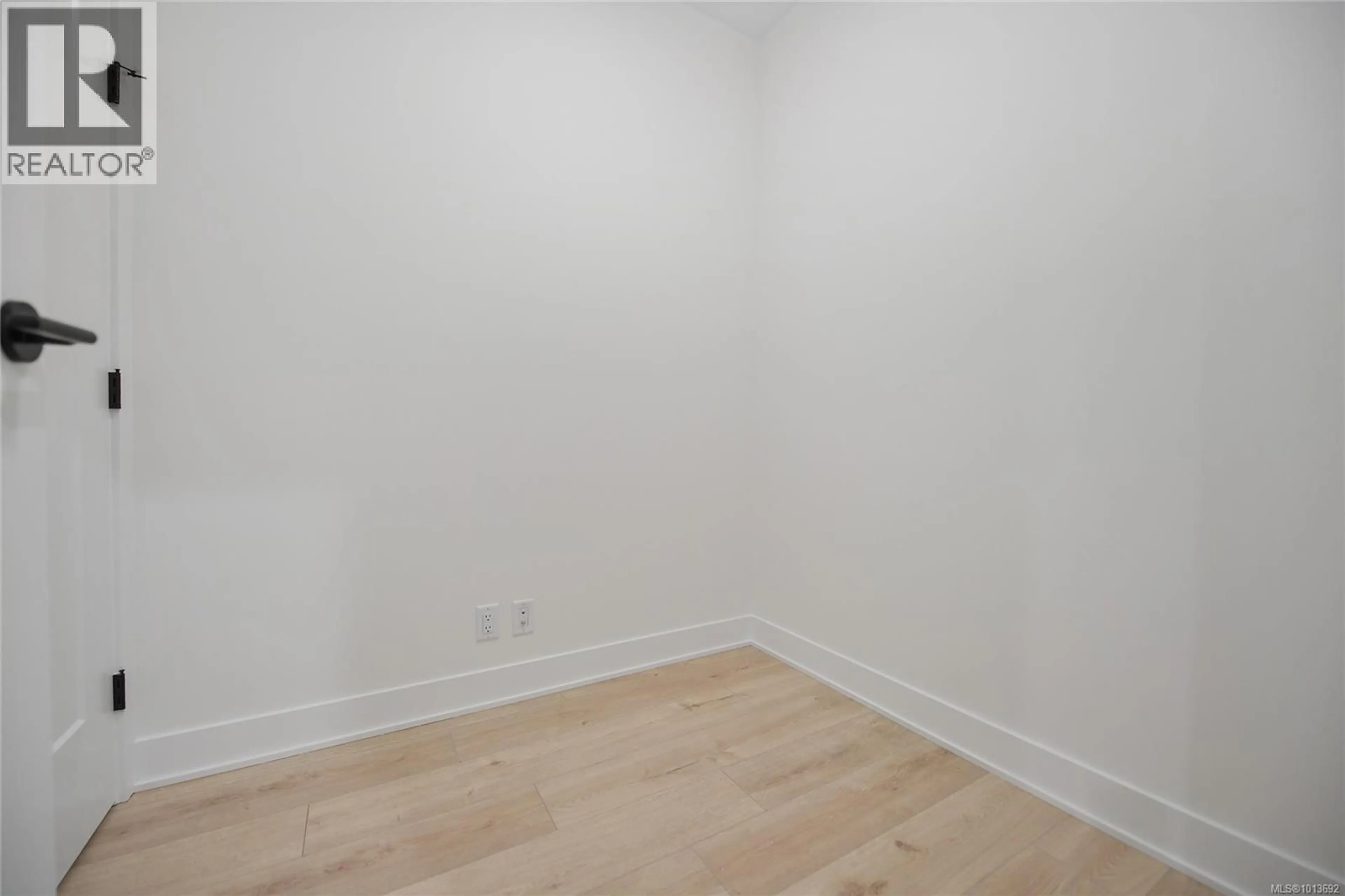 A pic of a room for 204 - 1114 SAMAR CRESCENT, Langford British Columbia V9B7C5