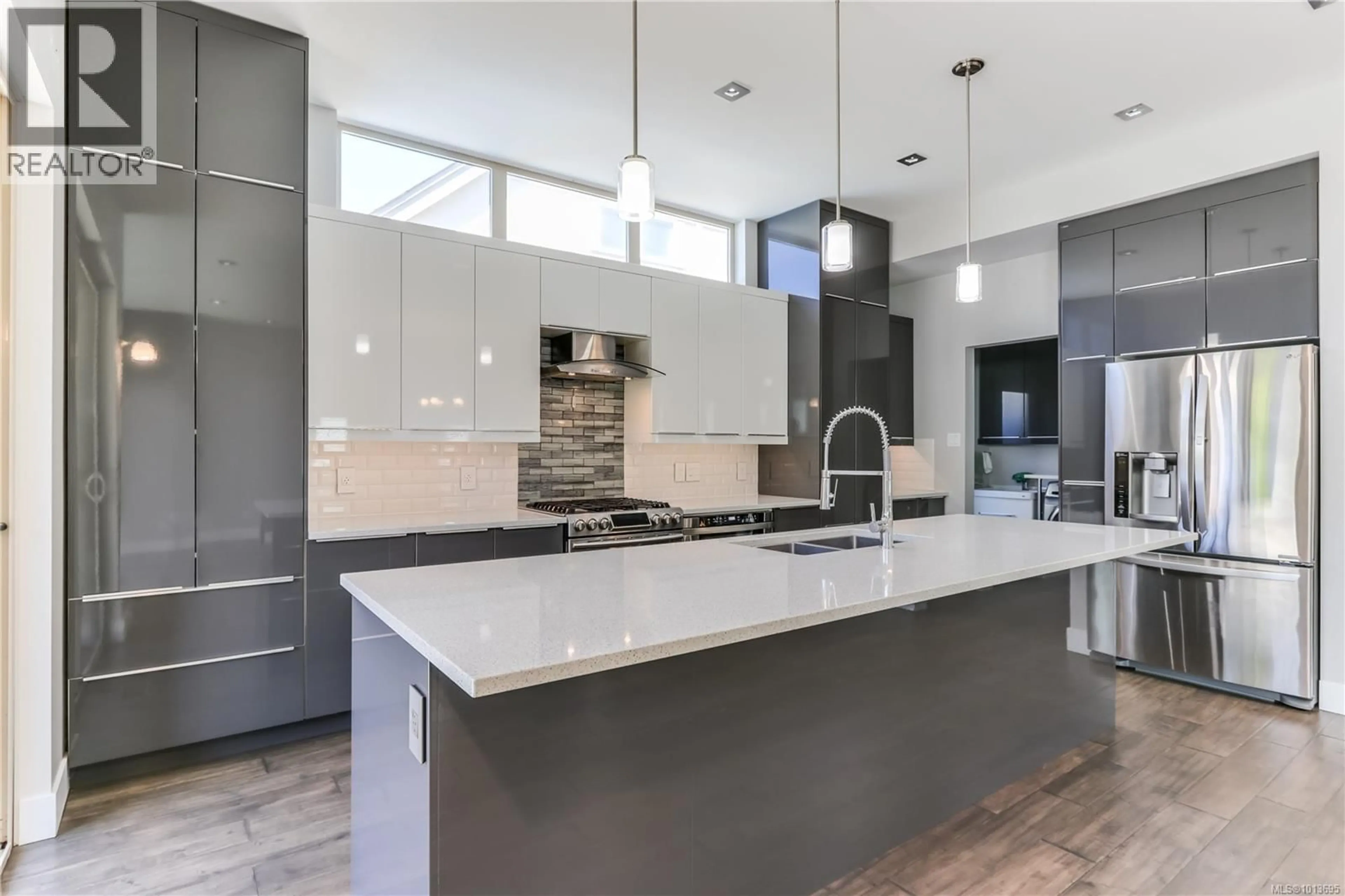 Contemporary kitchen, ceramic/tile floor for 738 WEST RIDGE WAY, Qualicum Beach British Columbia V9K0A9