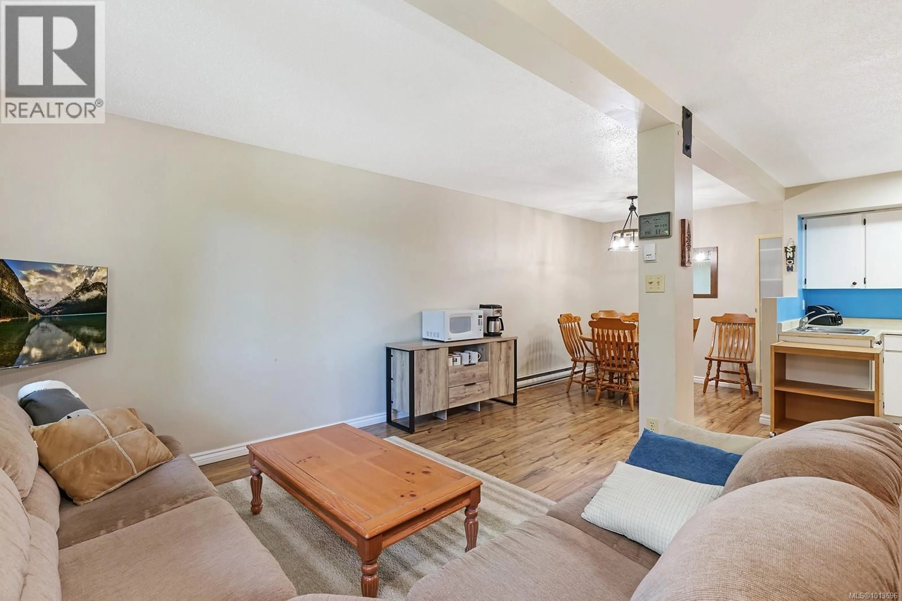 Living room with furniture, unknown for 2 - 1084 WASHINGTON WAY, Courtenay British Columbia V9J1L0