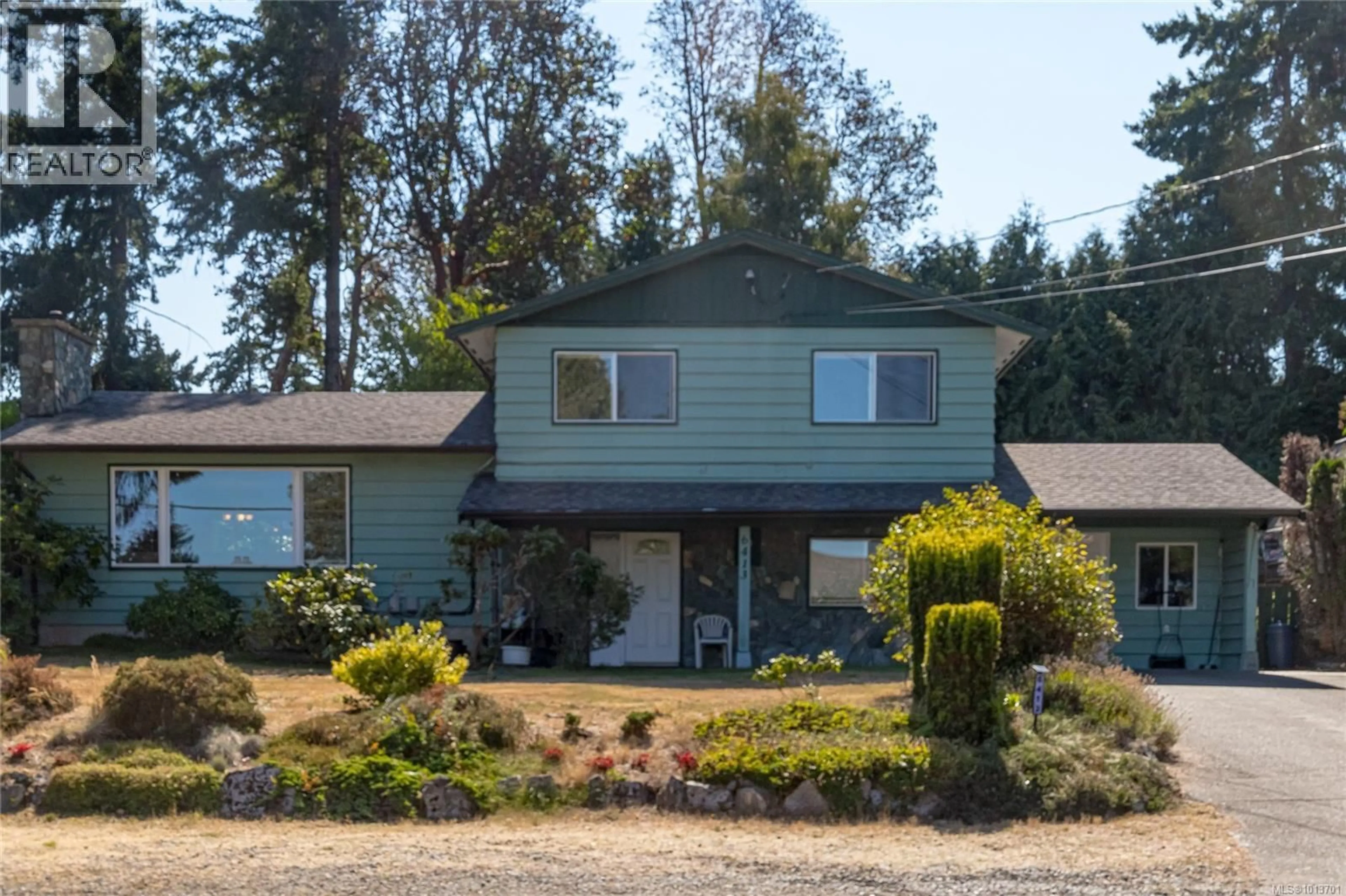 Home with vinyl exterior material, unknown for 6413 SOUTHAMPTON ROAD, Nanaimo British Columbia V9V1A4