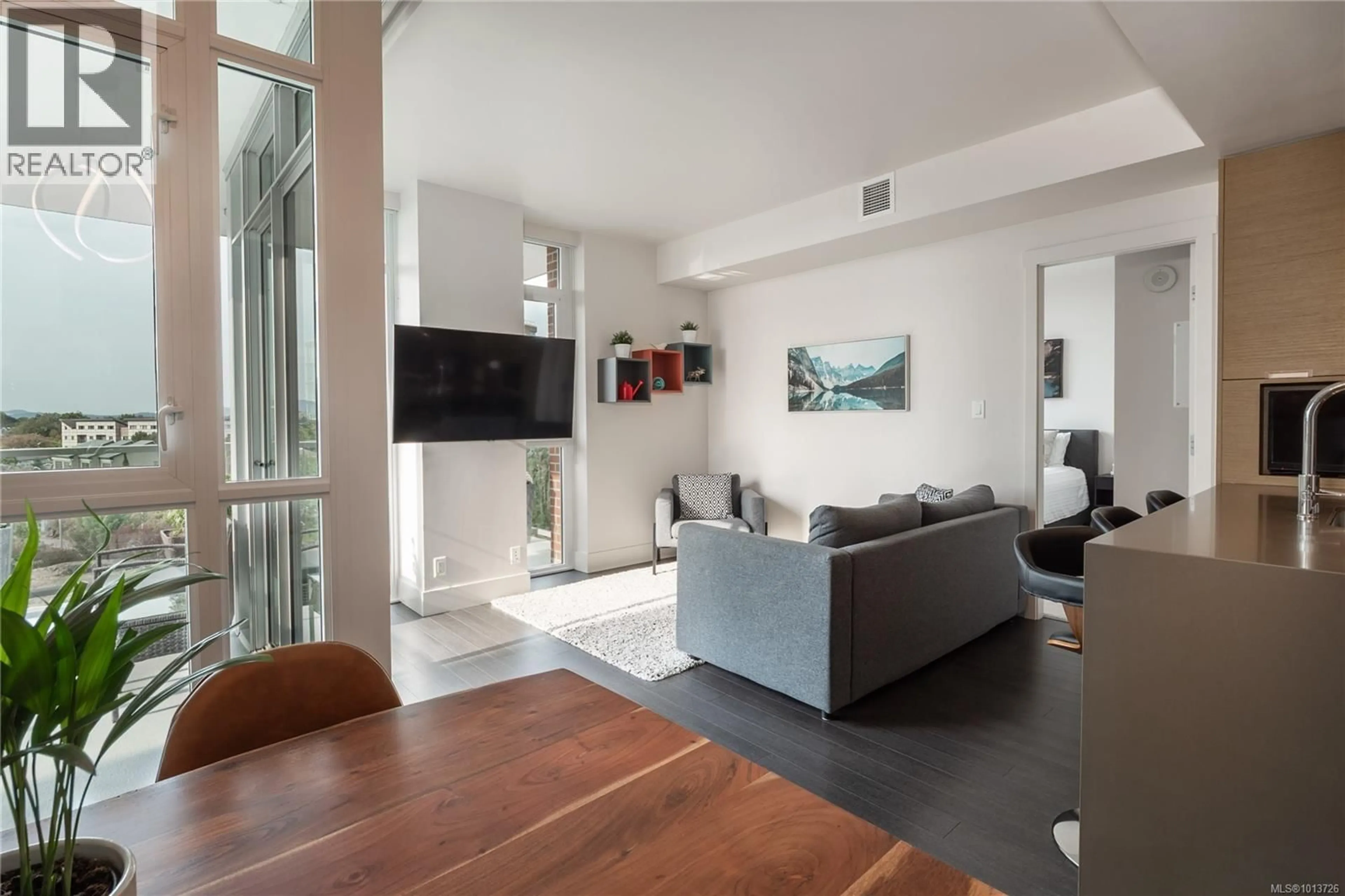 Living room with furniture, unknown for 504 - 83 SAGHALIE ROAD, Victoria British Columbia V9A0E7