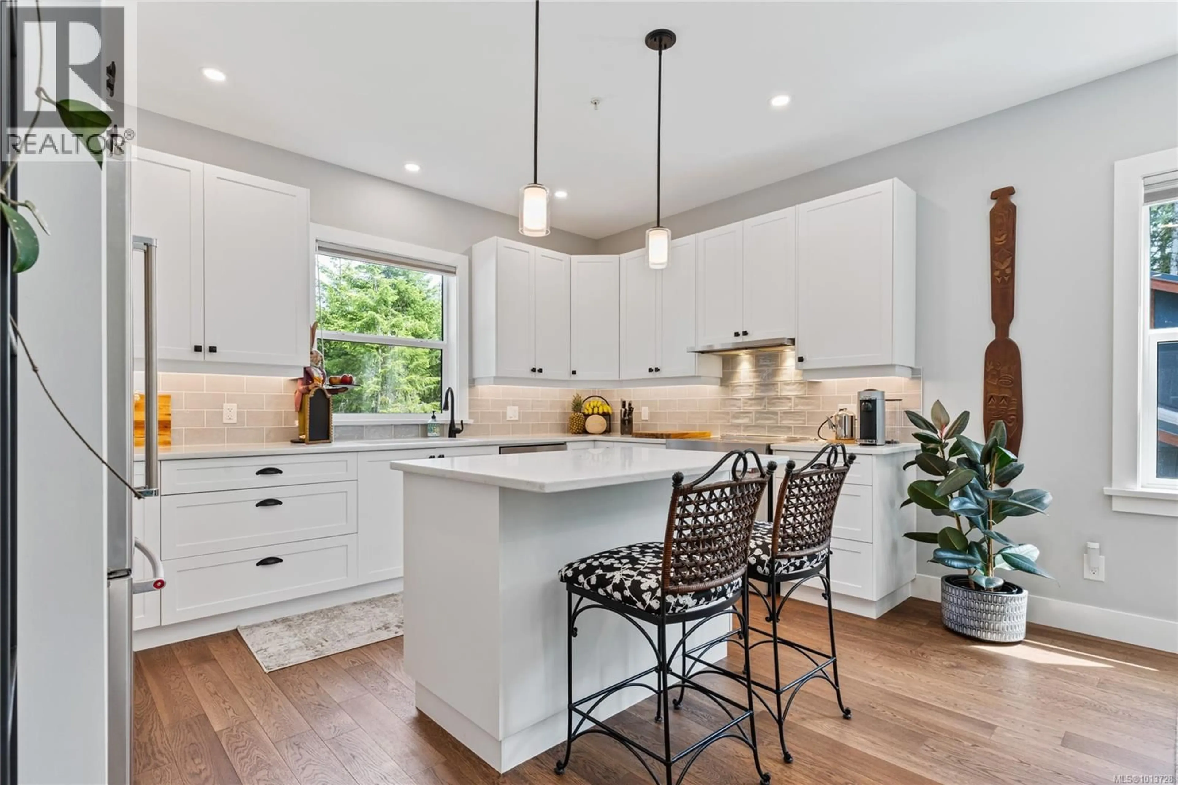 Open concept kitchen, unknown for 108 TRAILHEAD CIRCLE, Shawnigan Lake British Columbia V0R2W3