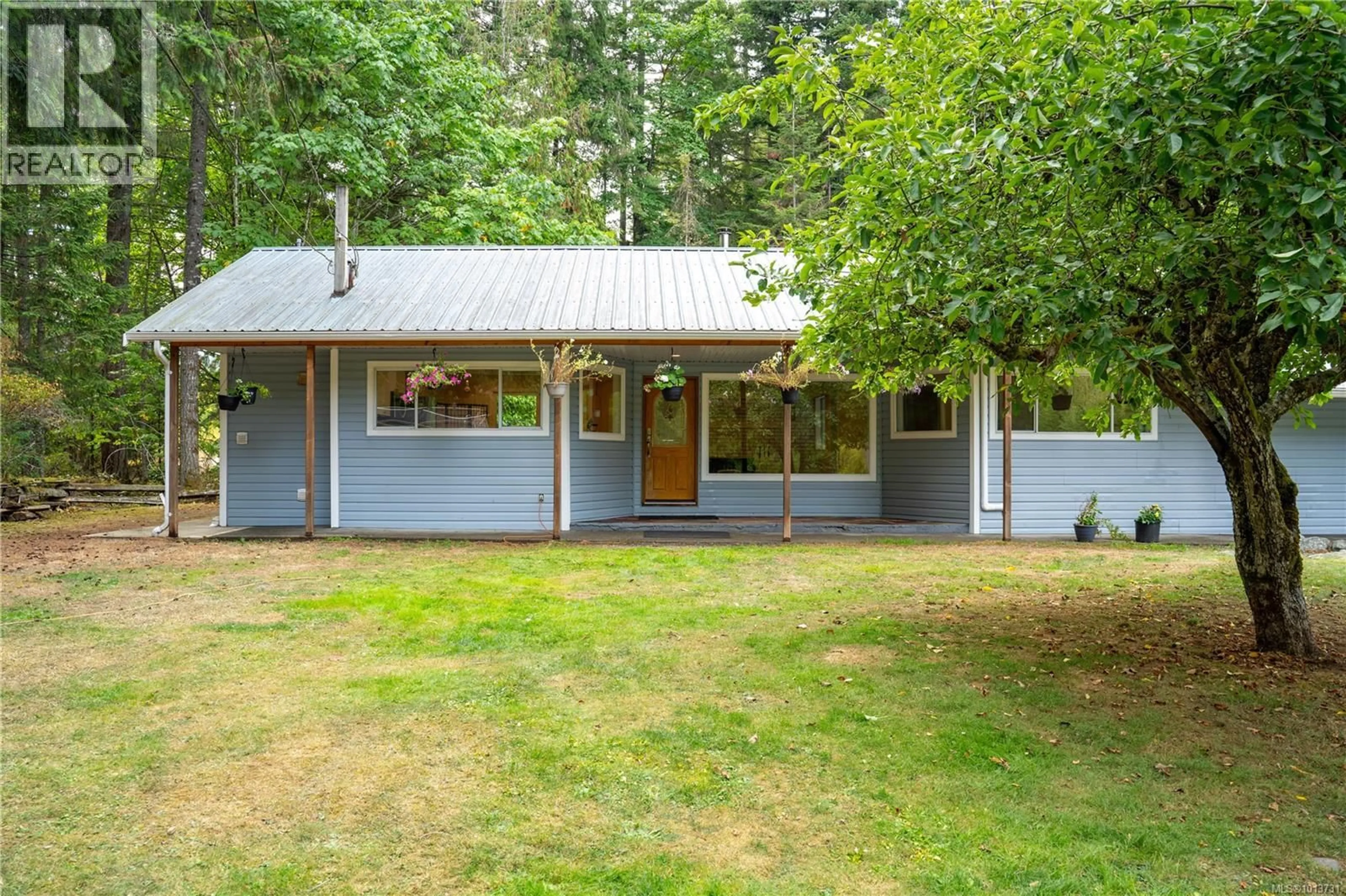 Home with vinyl exterior material, unknown for 8996 CHEMAINUS ROAD, Chemainus British Columbia V0R1K5