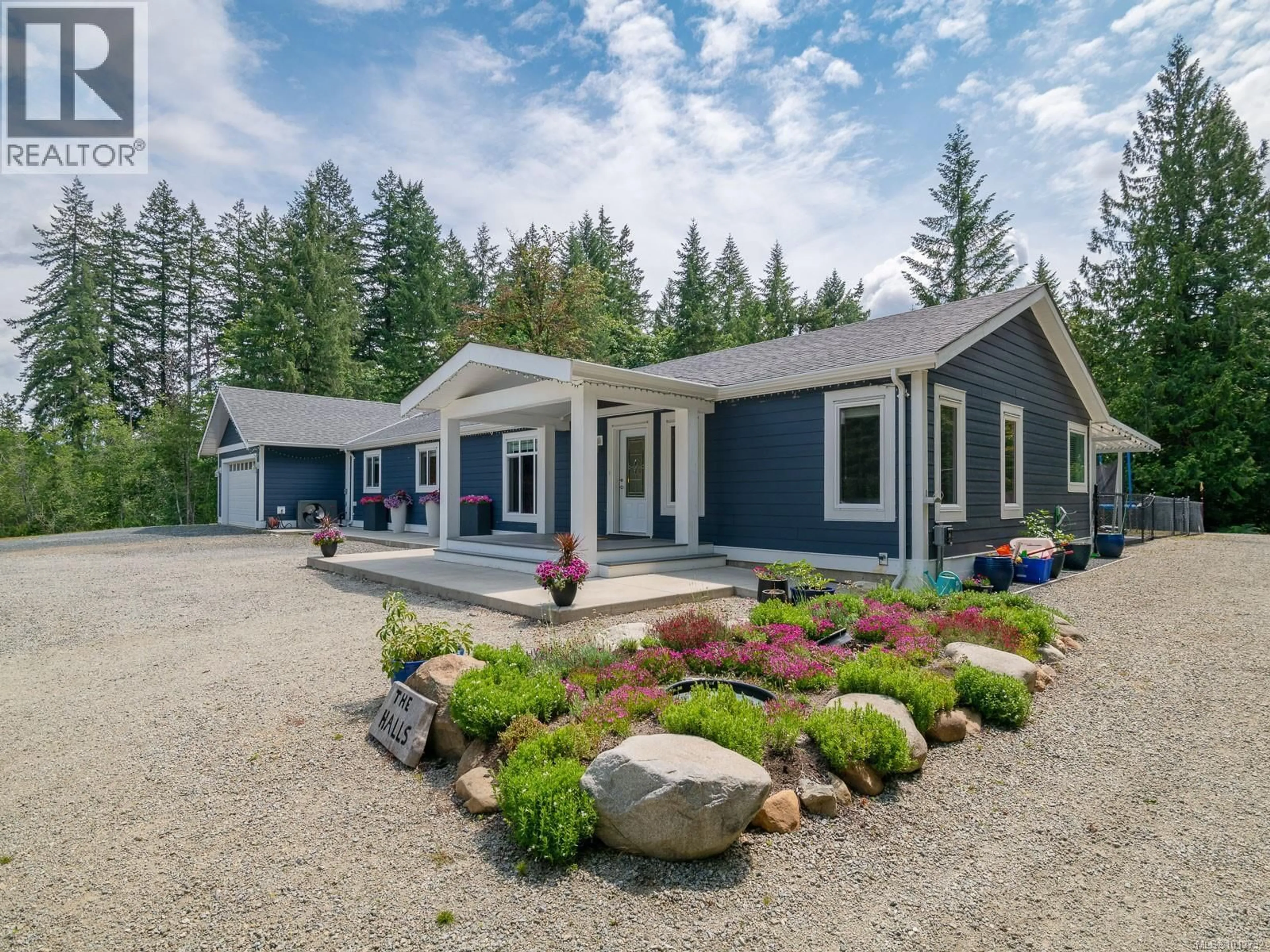 Home with vinyl exterior material, unknown for 7444 BELL ROAD, Port Alberni British Columbia V9Y9E7