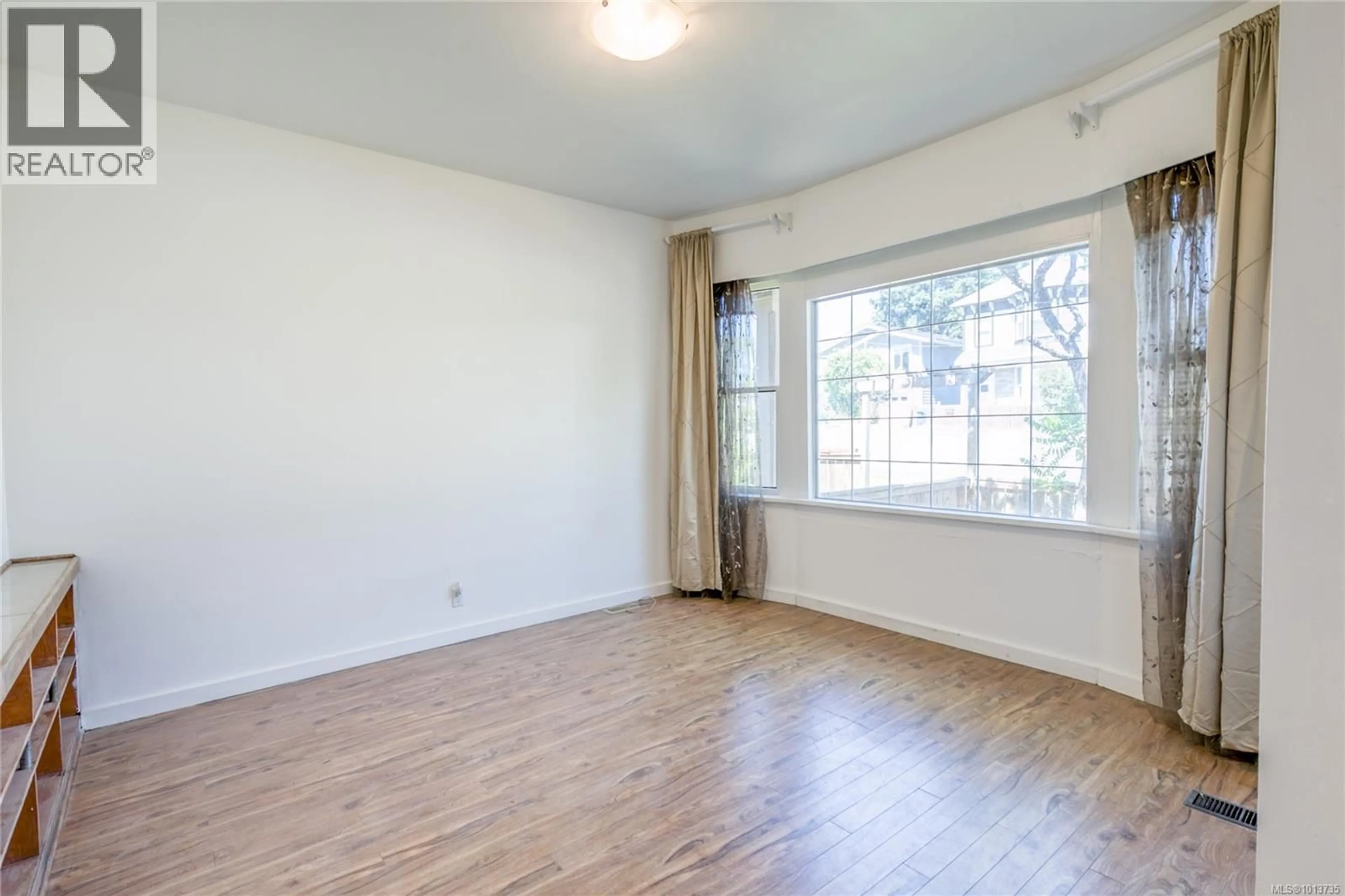 A pic of a room for 415 MACHLEARY STREET, Nanaimo British Columbia V9R2H1