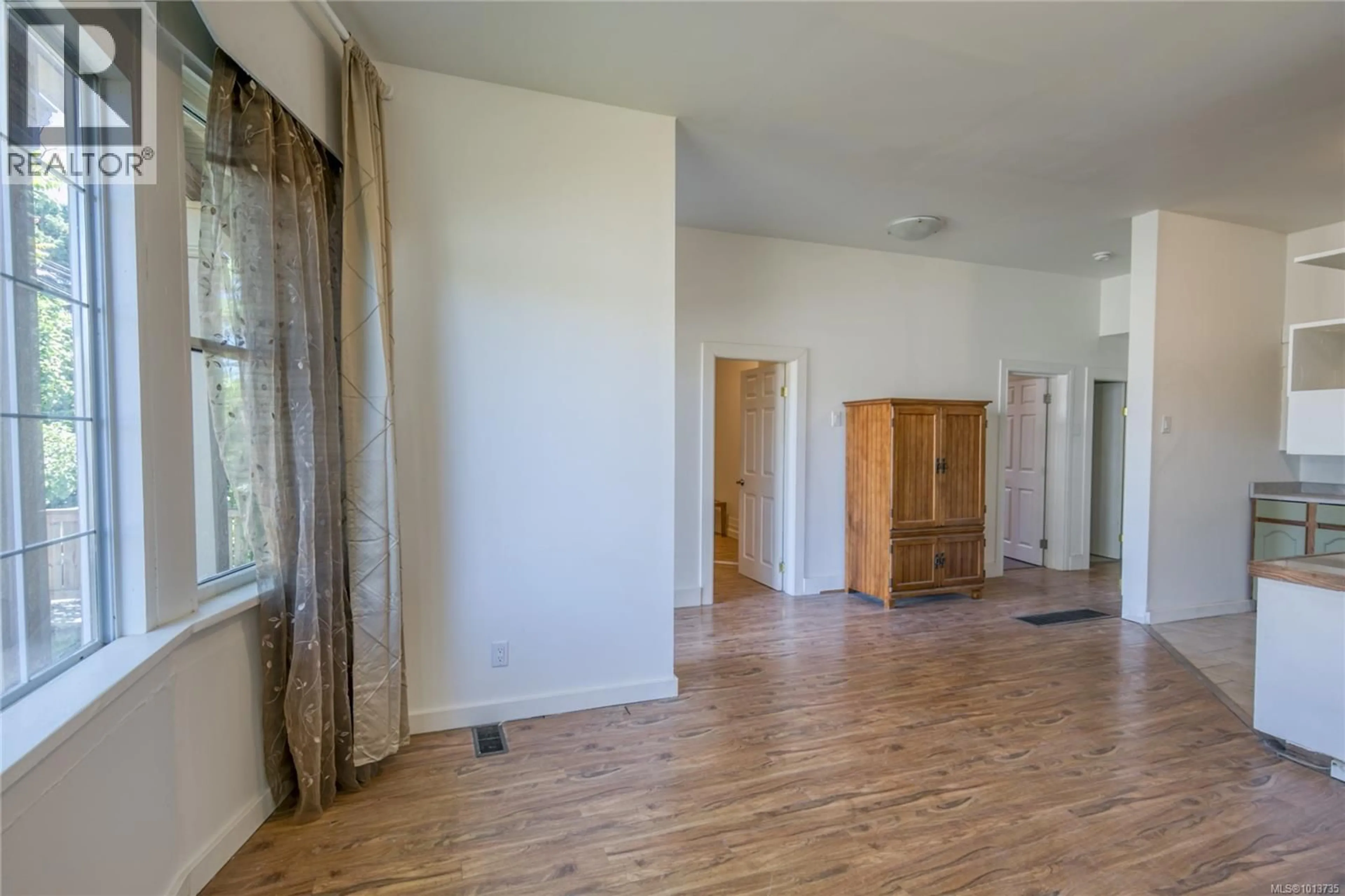 A pic of a room for 415 MACHLEARY STREET, Nanaimo British Columbia V9R2H1