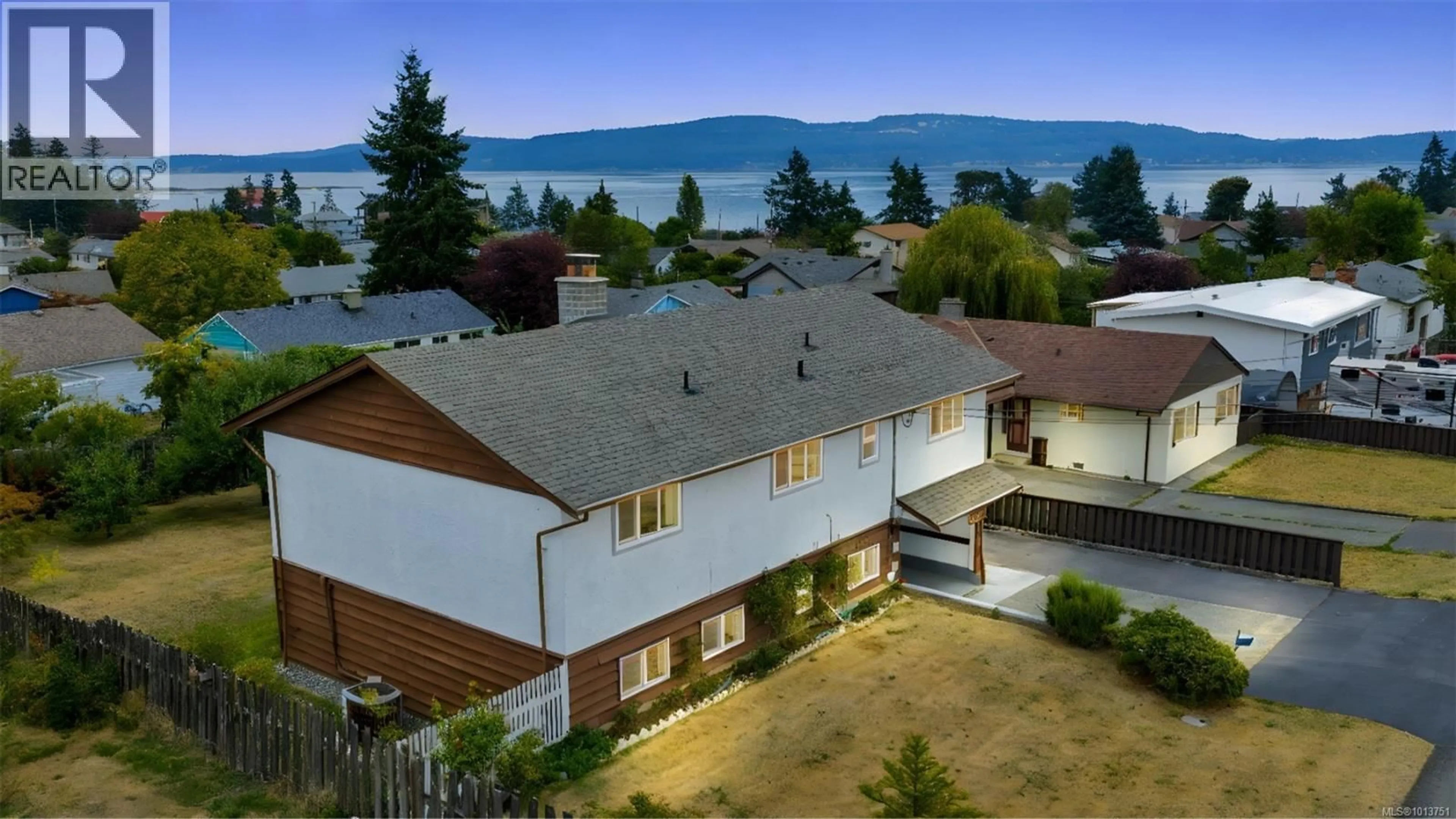 A pic from outside/outdoor area/front of a property/back of a property/a pic from drone, water/lake/river/ocean view for 1585 FREDA STREET, Crofton British Columbia V0R1R0