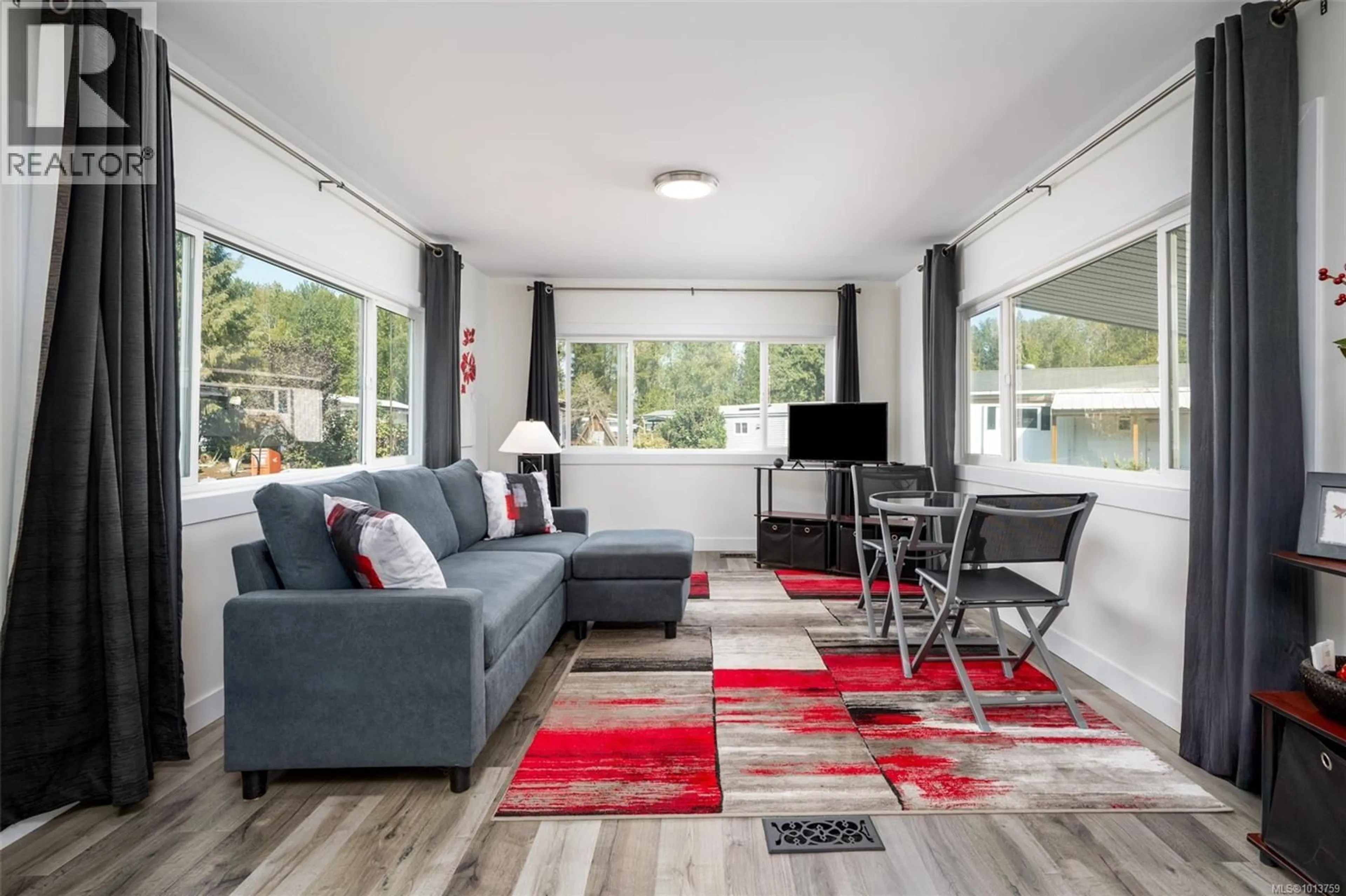Living room with furniture, unknown for 229 - 2885 BOYS ROAD NORTH, Duncan British Columbia V9L4X3