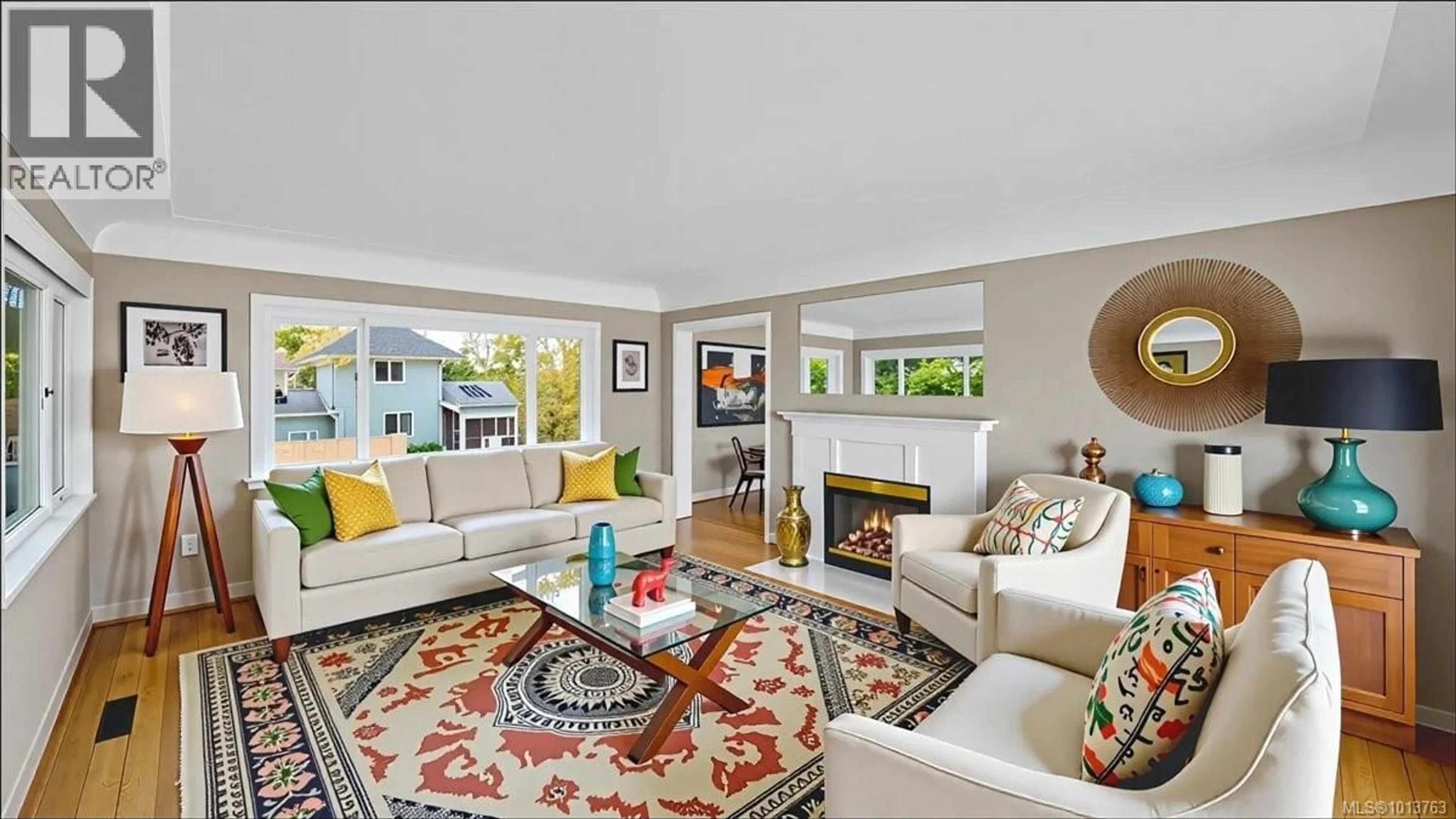 Living room with furniture, unknown for 1130 FINLAYSON STREET, Victoria British Columbia V8T2V1
