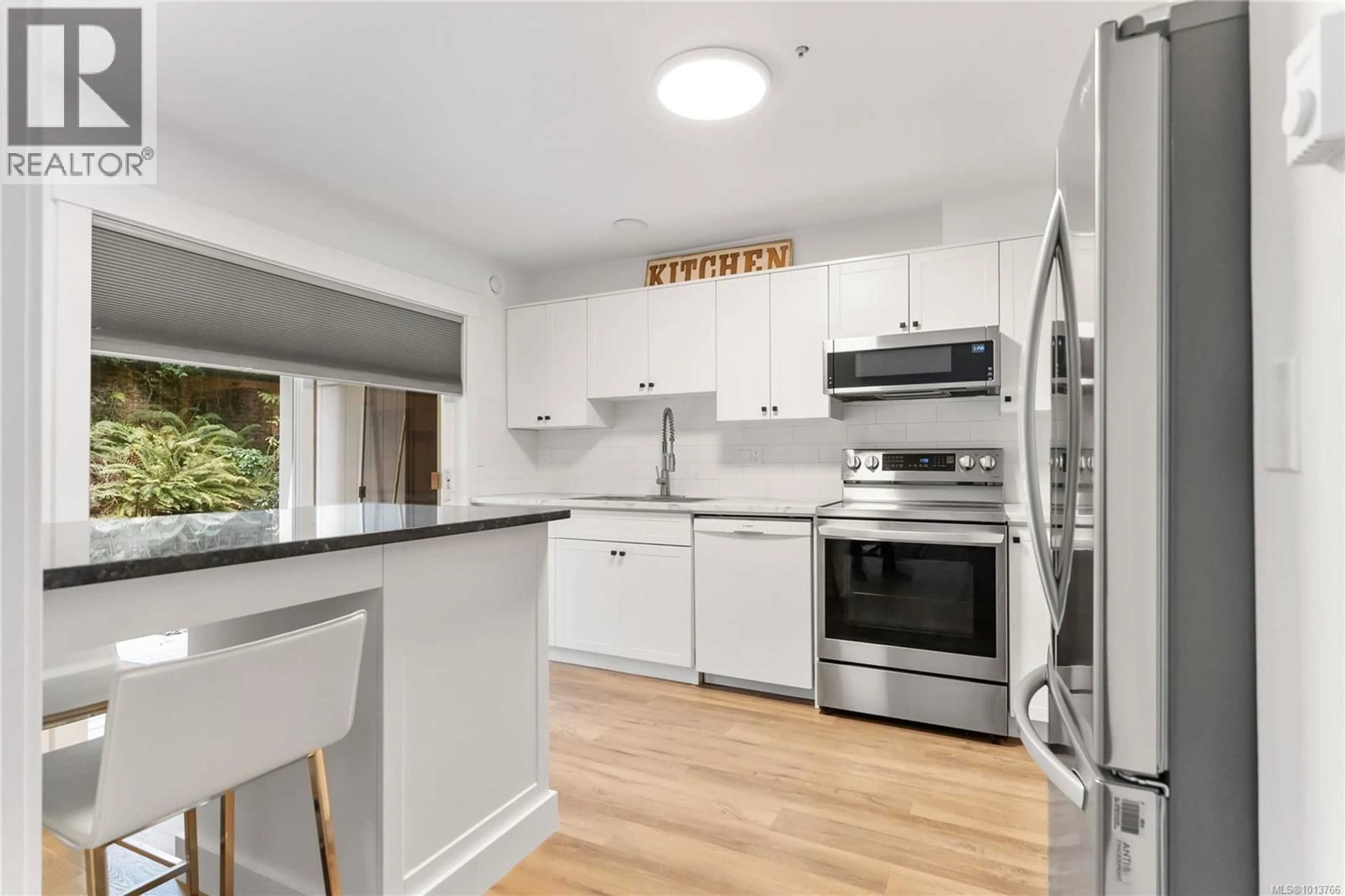 Open concept kitchen, unknown for 5274 ARBOUR CRESCENT, Nanaimo British Columbia V9T6E5