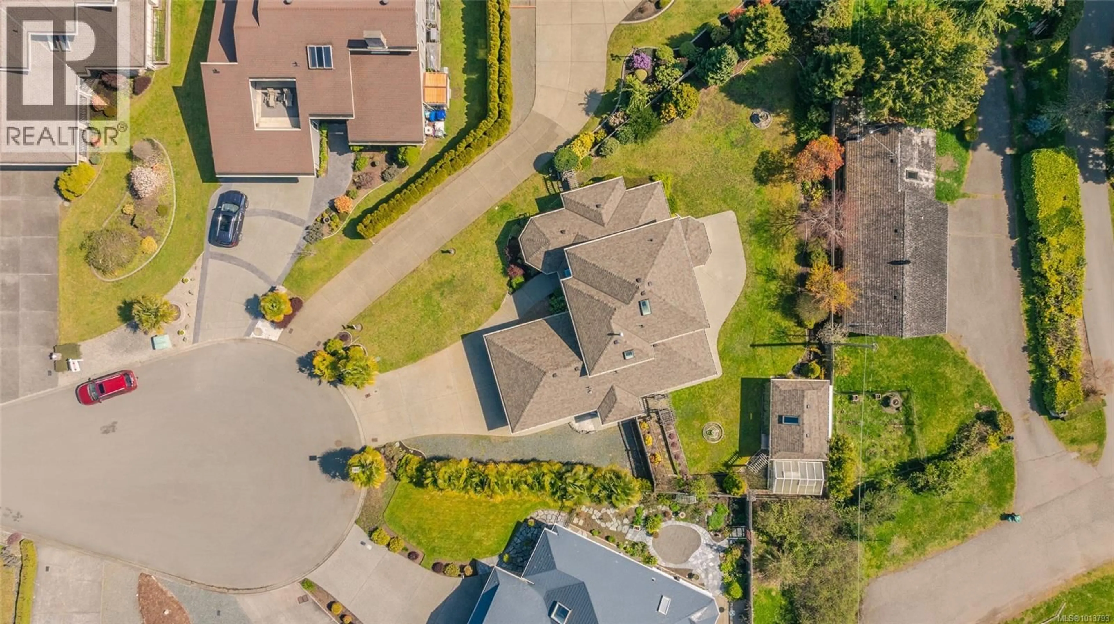 A pic from outside/outdoor area/front of a property/back of a property/a pic from drone, street for 442 HEATHER PLACE, Parksville British Columbia V9P1A2