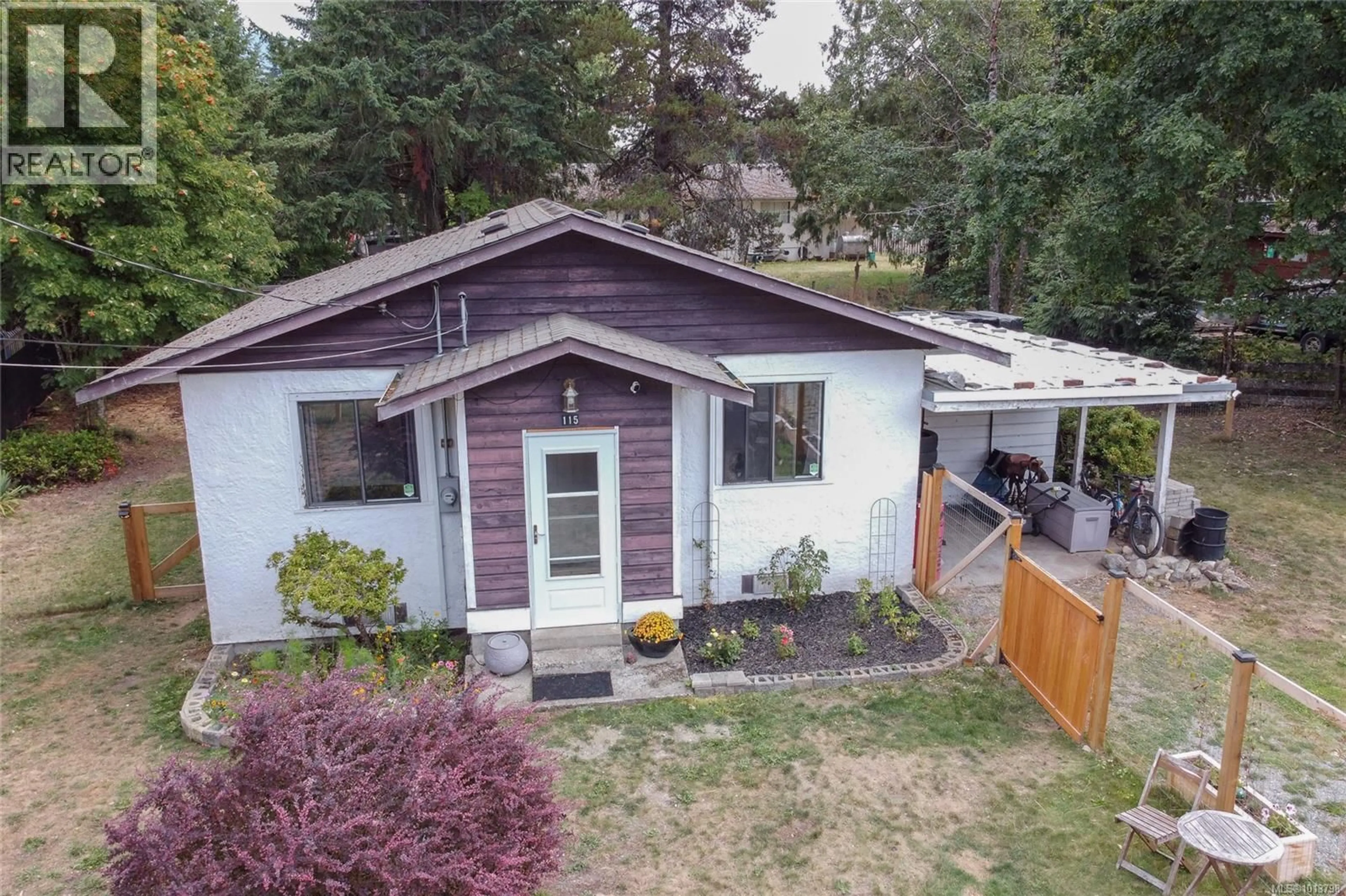 A pic from outside/outdoor area/front of a property/back of a property/a pic from drone, street for 115 BOUNDARY ROAD, Lake Cowichan British Columbia V0R2G0