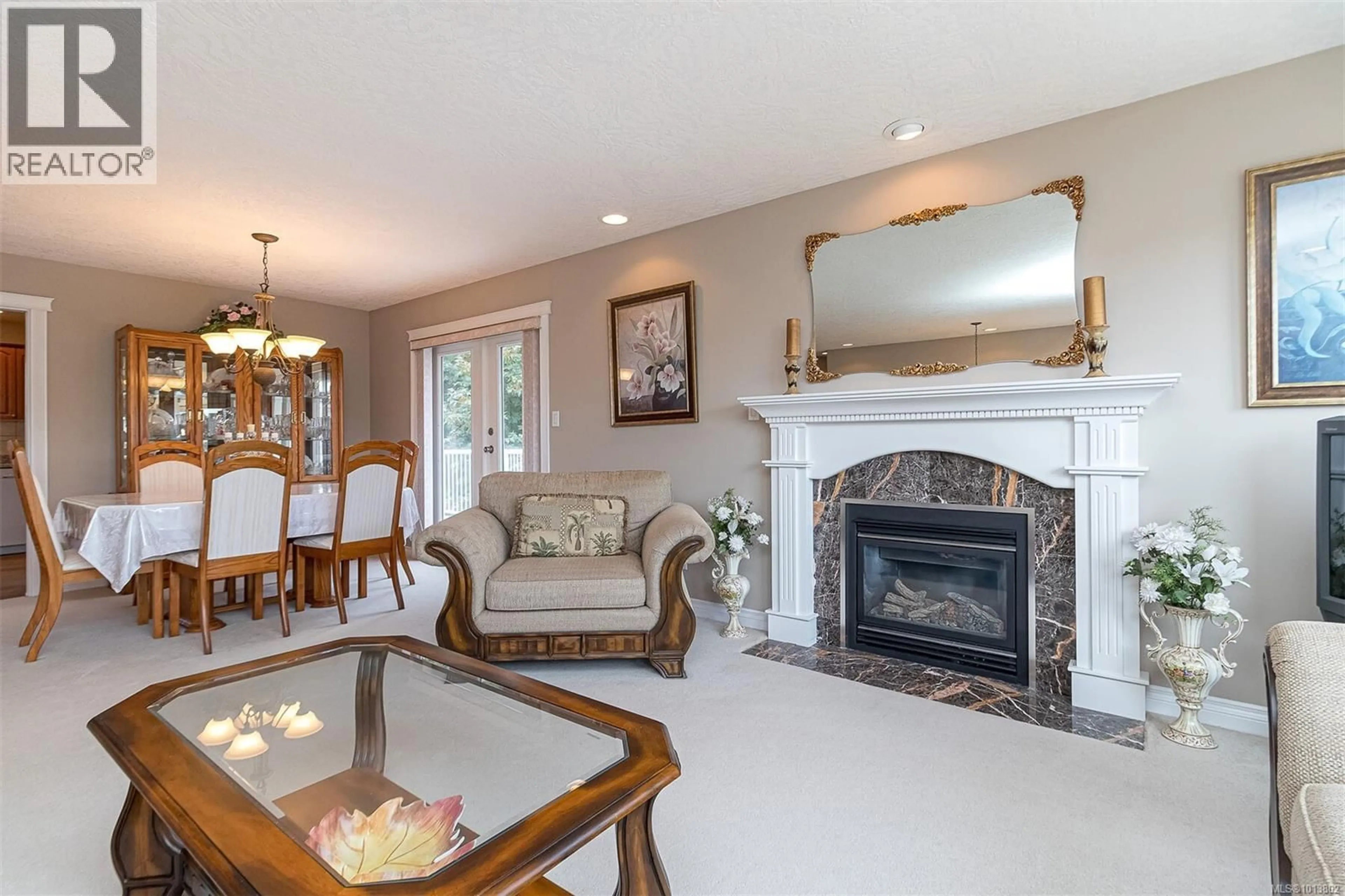 Living room with furniture, unknown for 2267 SETCHFIELD AVENUE, Langford British Columbia V9B5W1