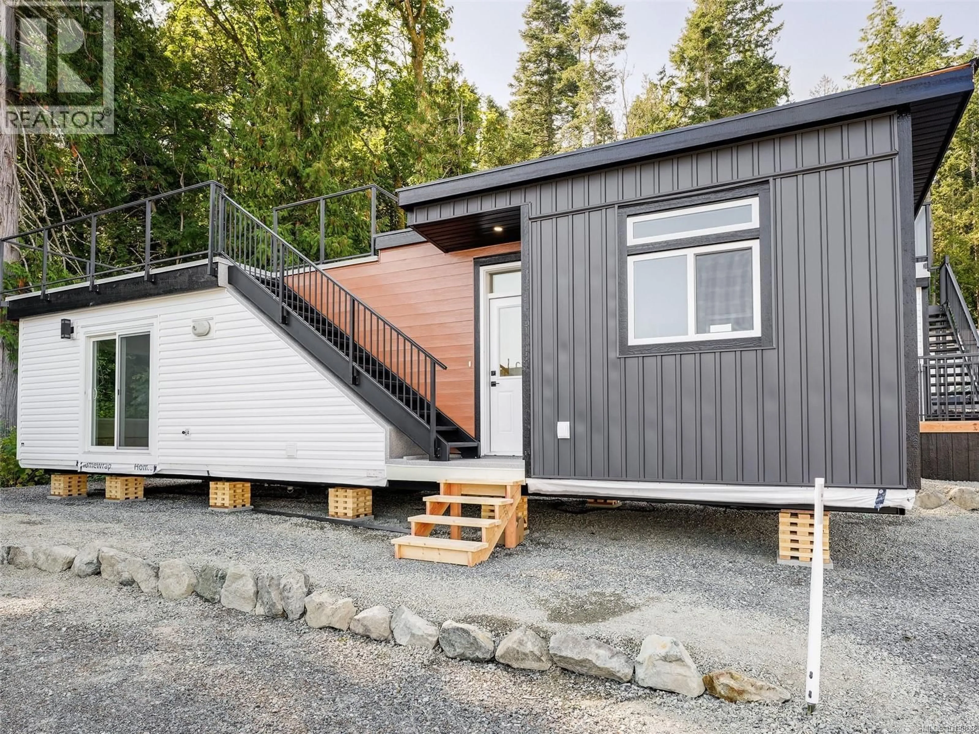 Home with vinyl exterior material, unknown for 431 - 747 OLD PLACE ROAD, Central Saanich British Columbia V8M0C3