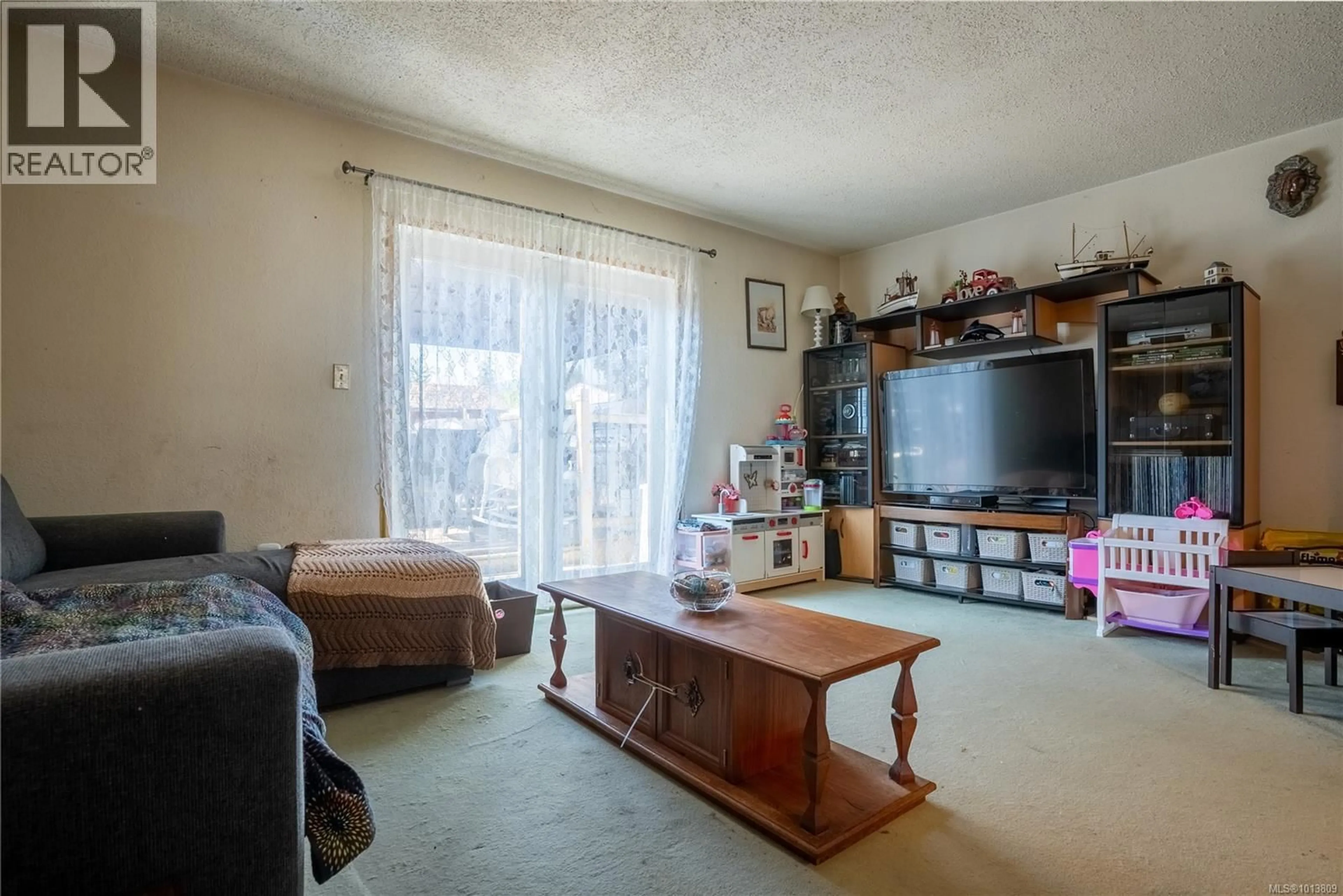 Living room with furniture, unknown for B - 2864 JACKLIN ROAD, Langford British Columbia V9B3Y2