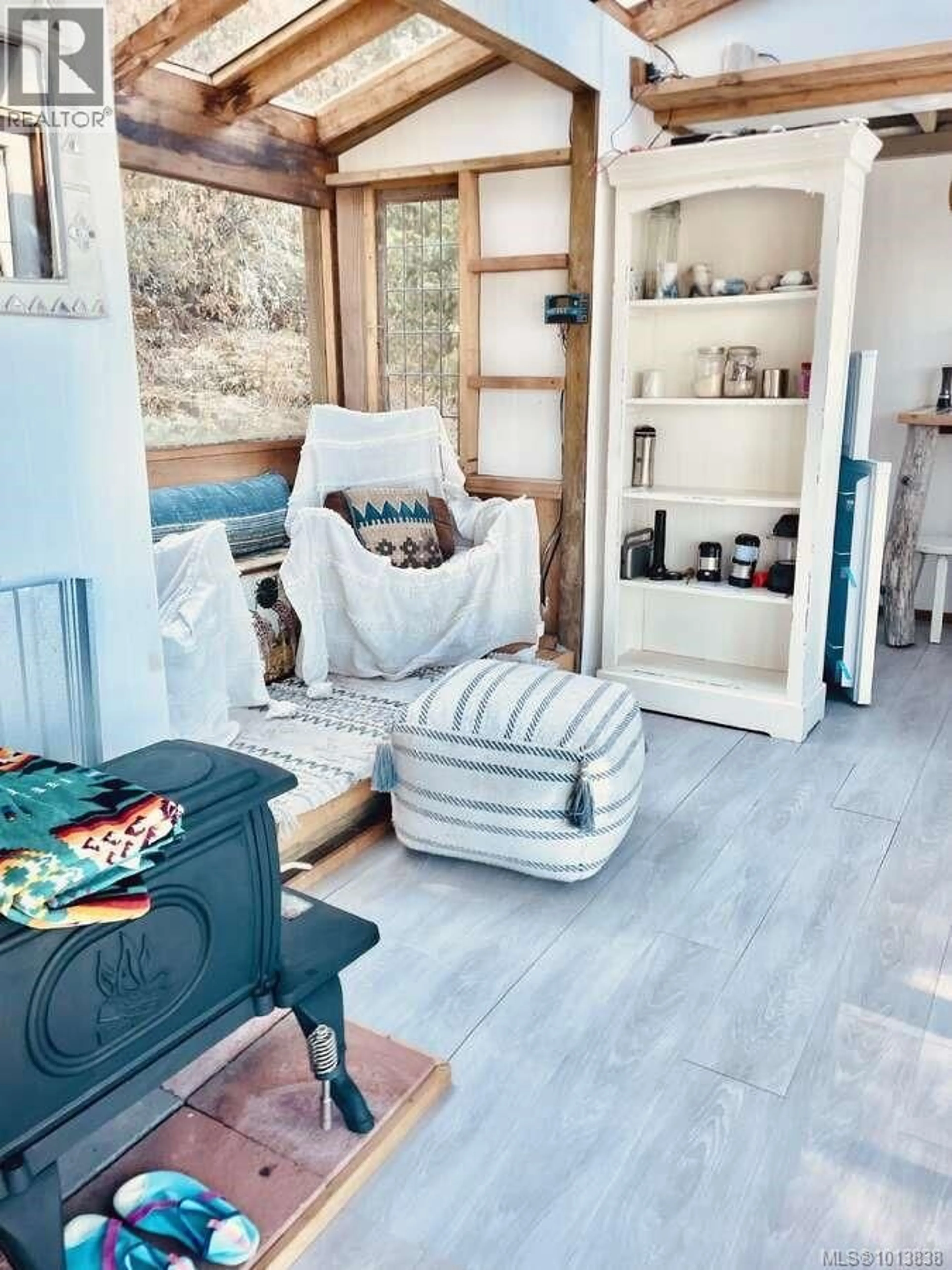 Living room with furniture, ceramic/tile floor for Lot 15 RUXTON ISLAND, Ruxton Island British Columbia V9X1W1