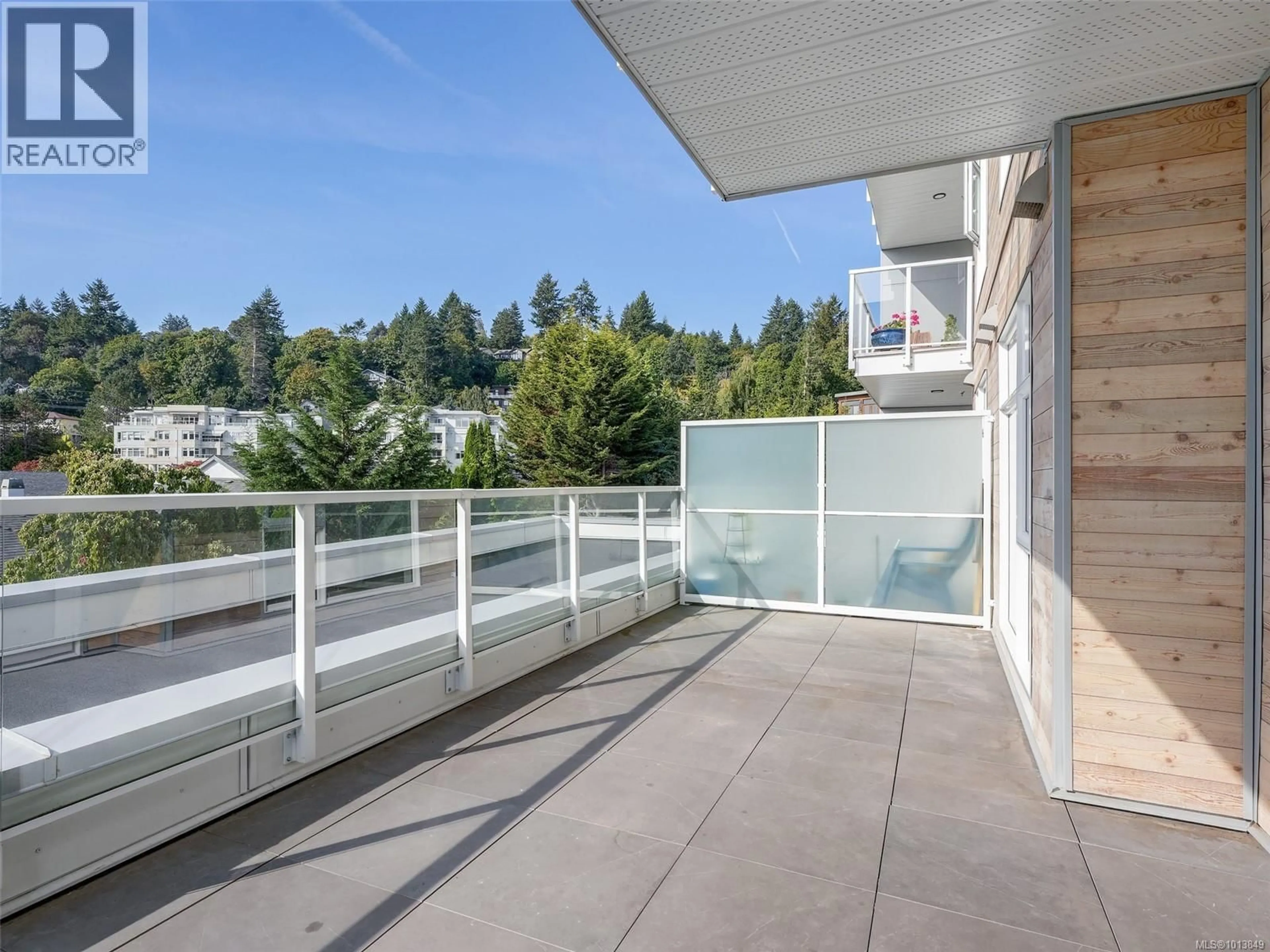 Balcony in the apartment, unknown for 212 - 5120 CORDOVA BAY ROAD, Saanich British Columbia V8Y2K5