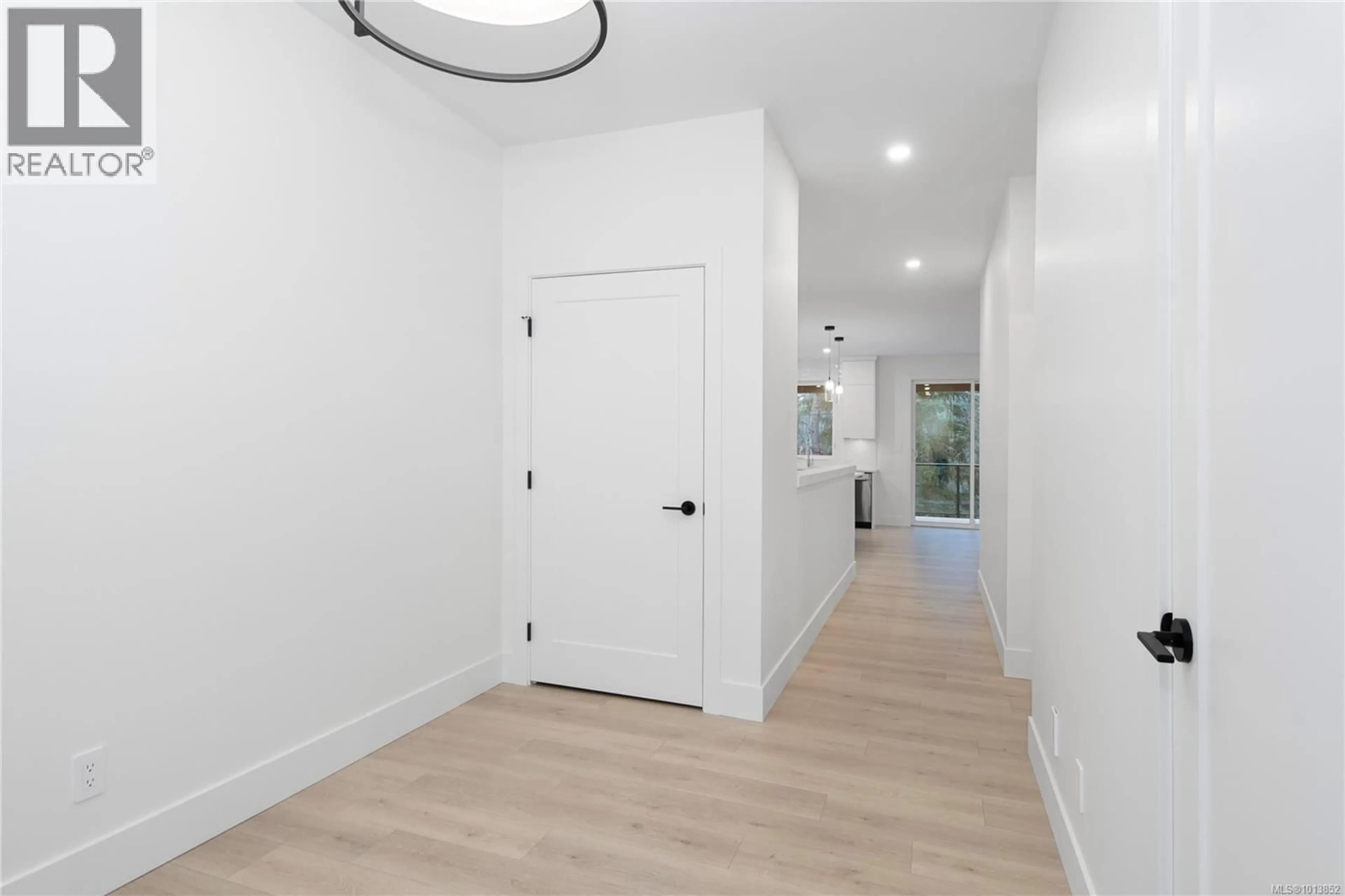 Indoor entryway for 21 - 1580 GLEN EAGLE DRIVE, Campbell River British Columbia V9W0B3