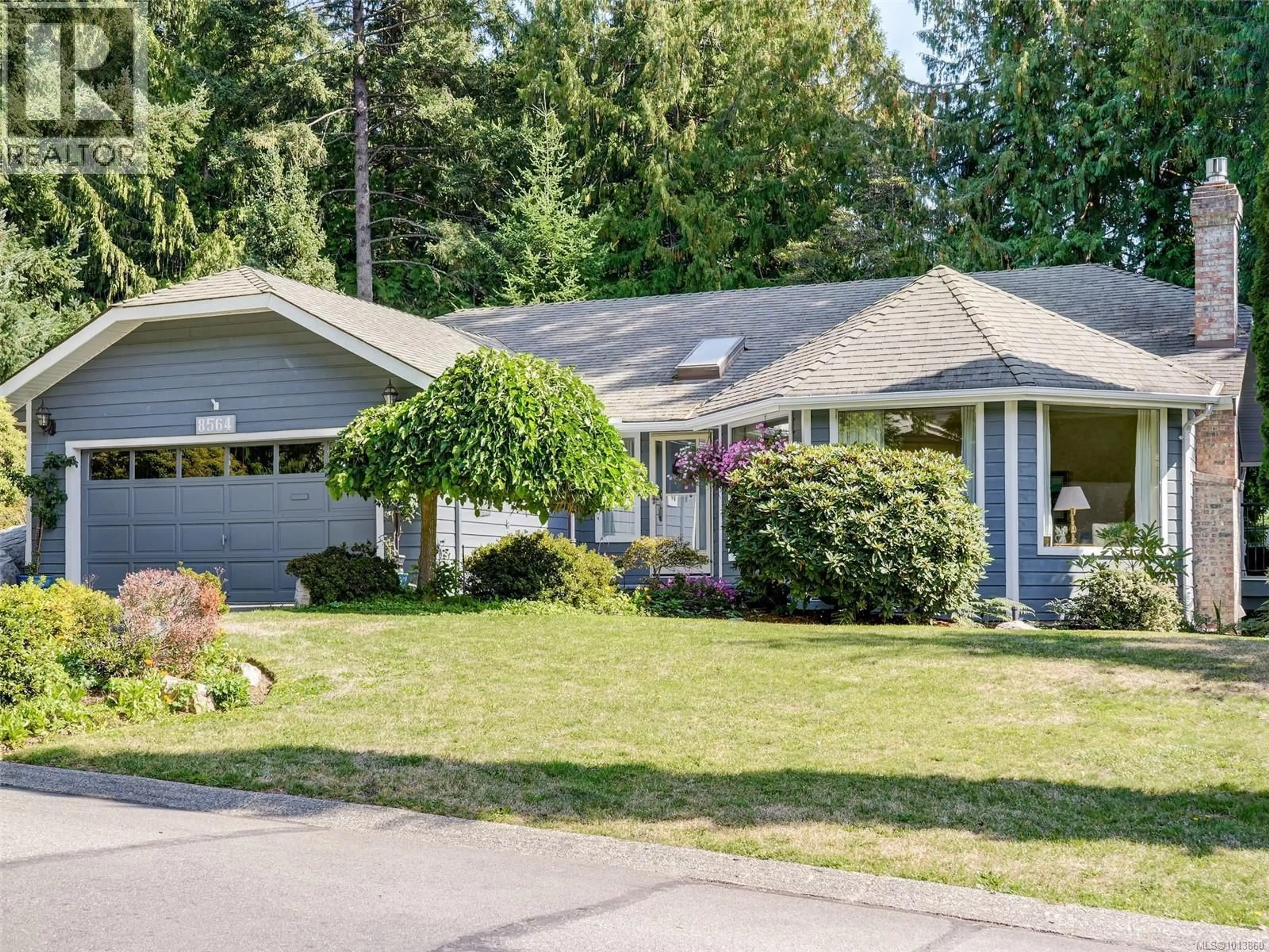 Home with vinyl exterior material, street for 8564 KINGCOME CRESCENT, North Saanich British Columbia V8L5B6