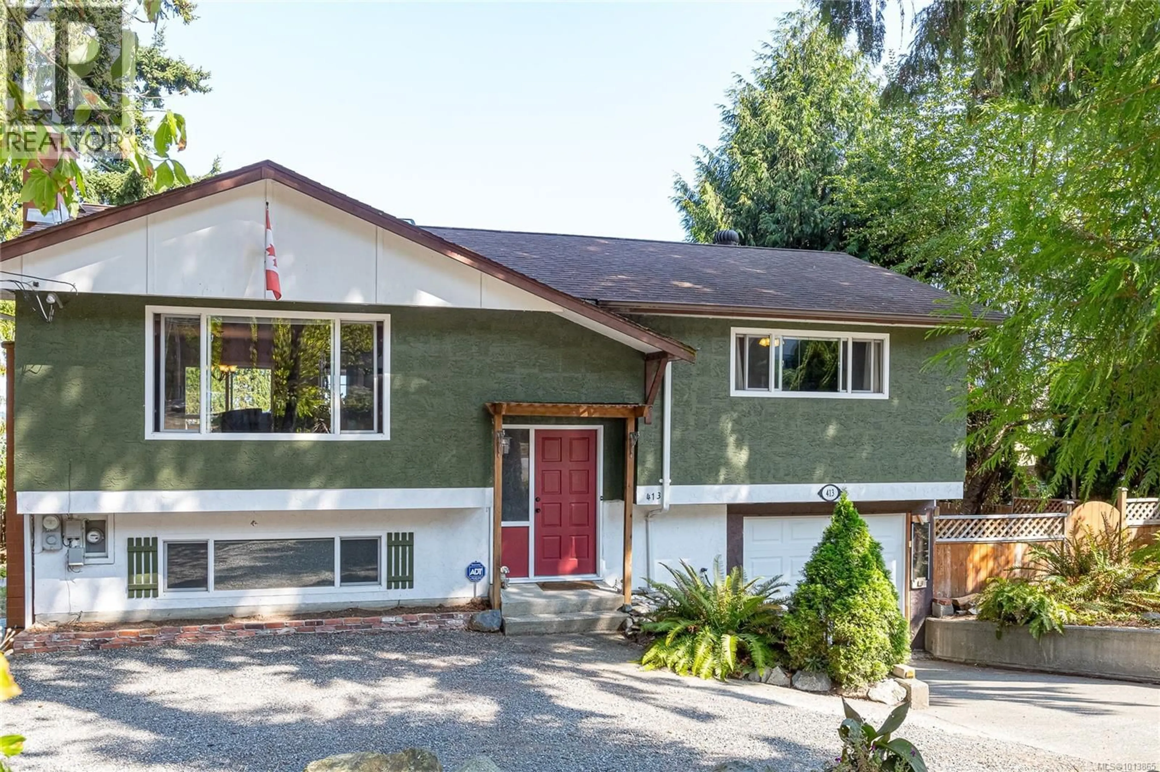 Home with vinyl exterior material, street for 413 PARKHILL TERRACE, Ladysmith British Columbia V9G1V3