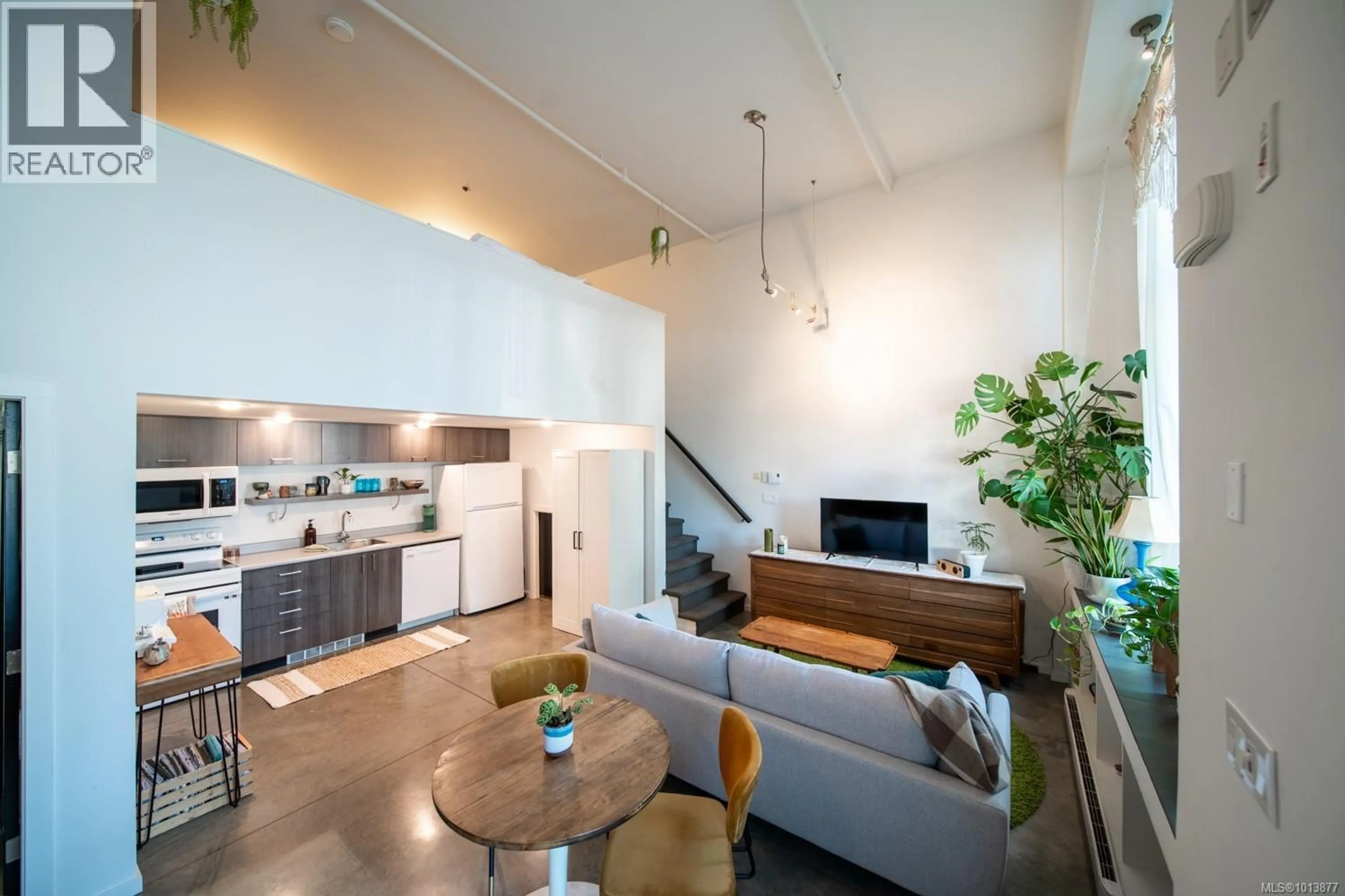 Open concept kitchen, unknown for 118 - 555 FRANKLYN STREET, Nanaimo British Columbia V9R2X9