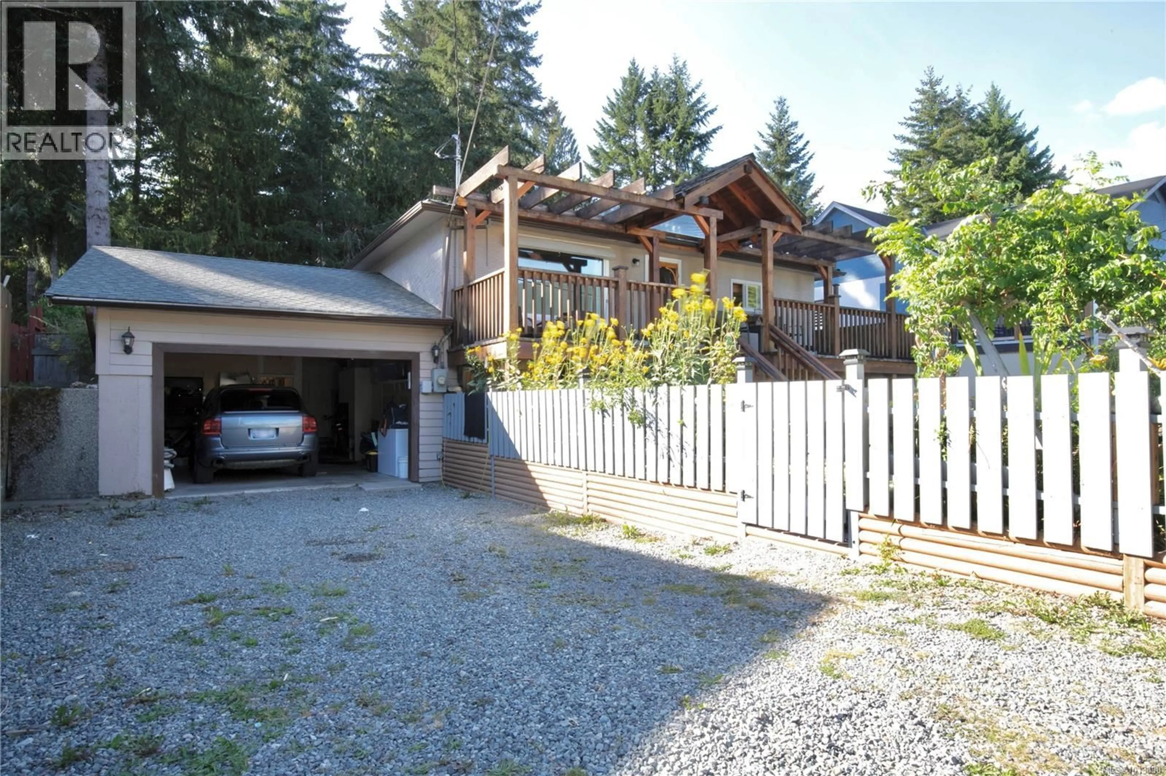 A pic from outside/outdoor area/front of a property/back of a property/a pic from drone, unknown for 100 BOUNDARY ROAD, Lake Cowichan British Columbia V0R2G0