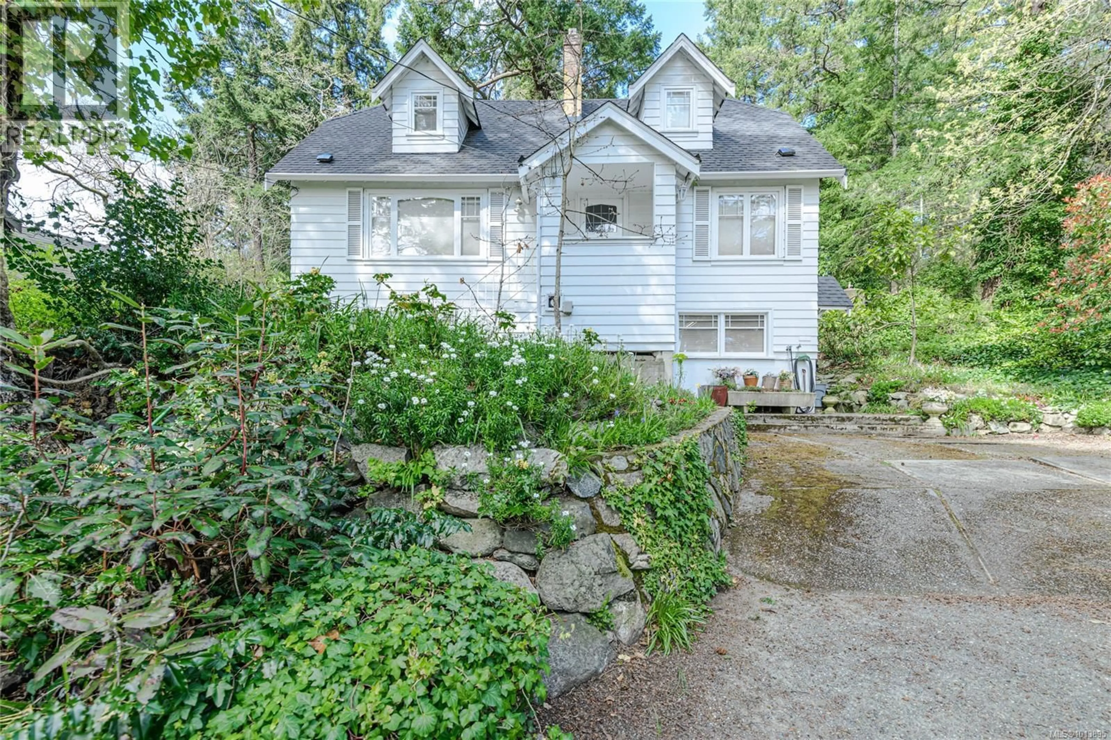 Unknown for 1254 BURNSIDE ROAD WEST, View Royal British Columbia V8Z1N9
