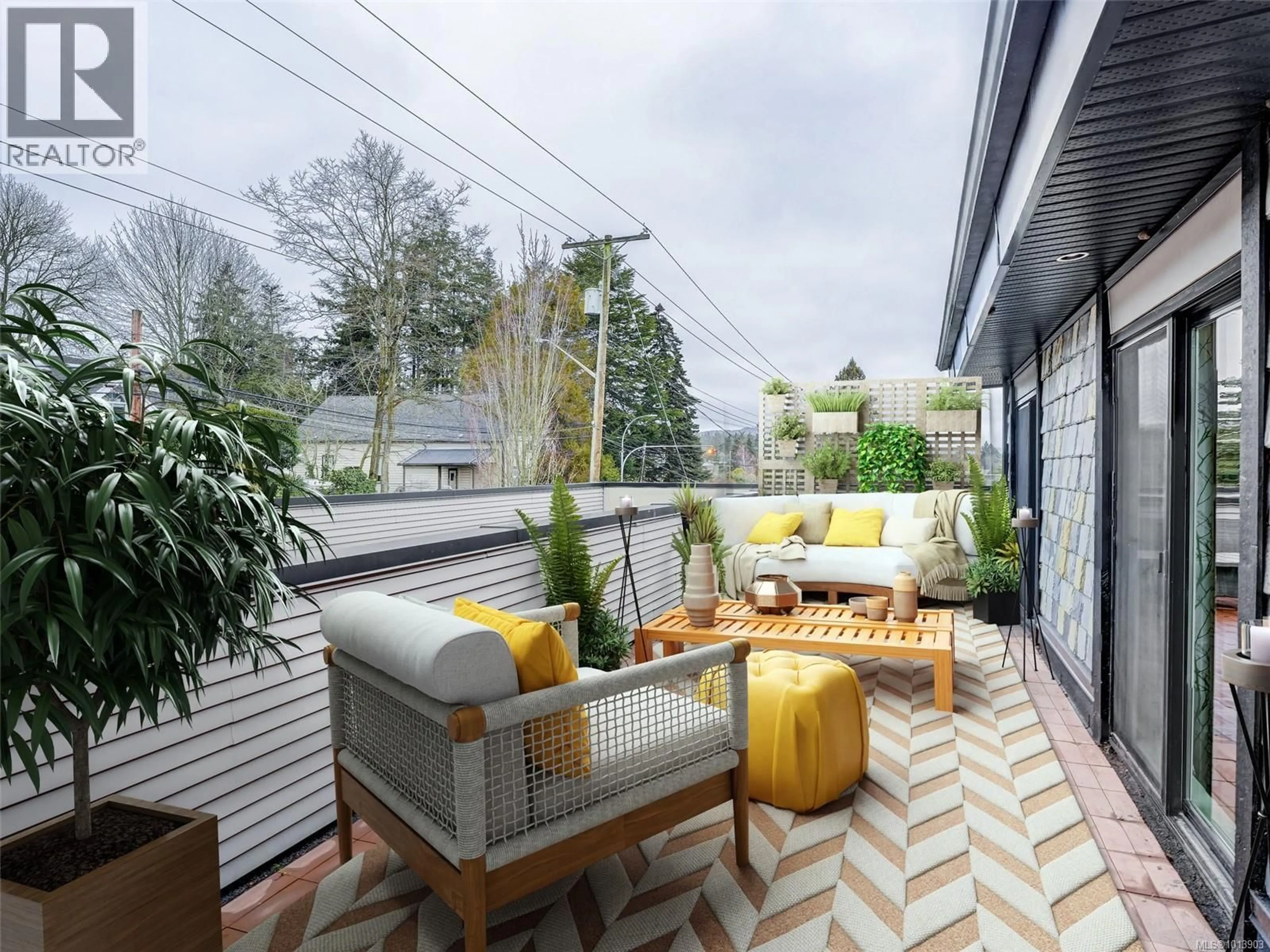 Patio, street for 302 - 6981 EAST SAANICH ROAD, Central Saanich British Columbia V8Z5Z2