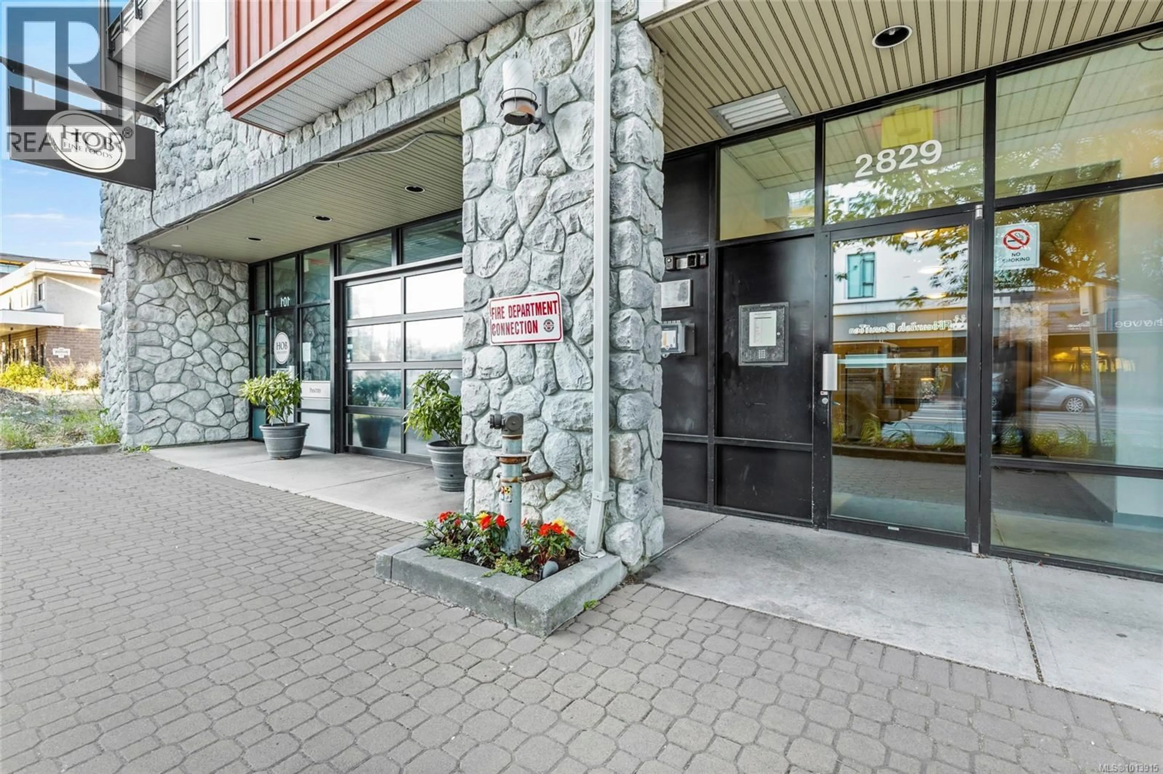 Unknown for 321 - 2829 PEATT ROAD, Langford British Columbia V9B3V5