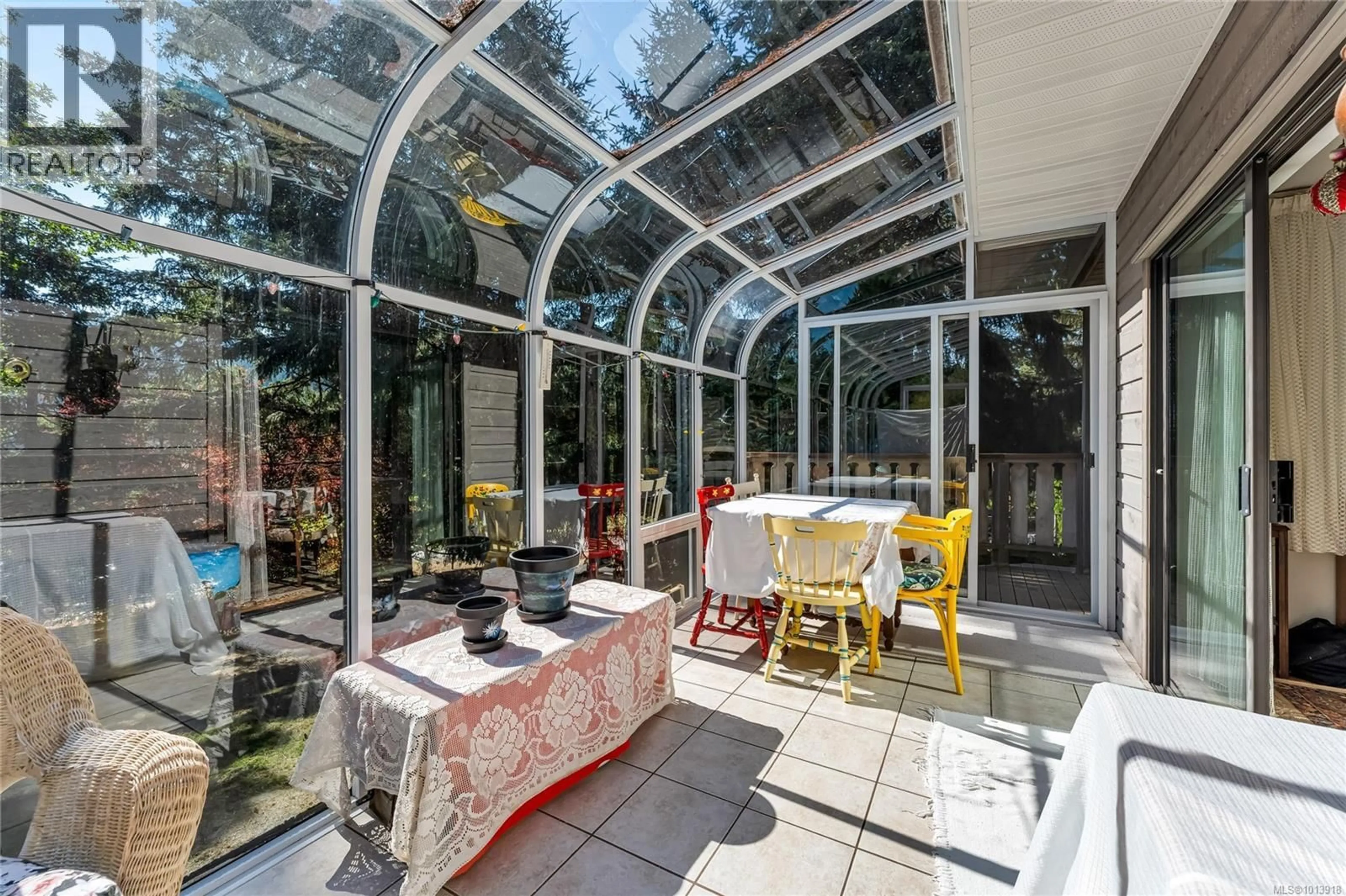 Patio, street for 107 PINE PLACE, Salt Spring British Columbia V8K2N4