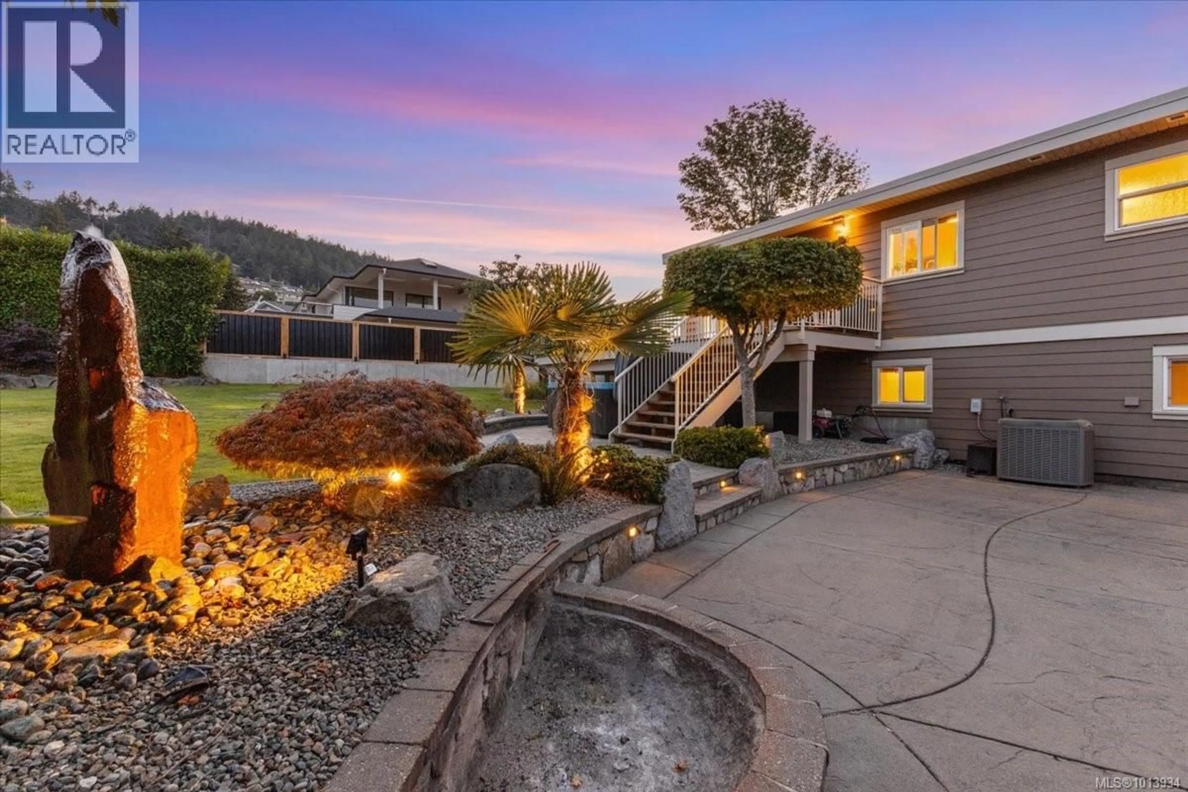 A pic from outside/outdoor area/front of a property/back of a property/a pic from drone, mountain view for 3733 POLARIS DRIVE, Nanaimo British Columbia V9T1N4