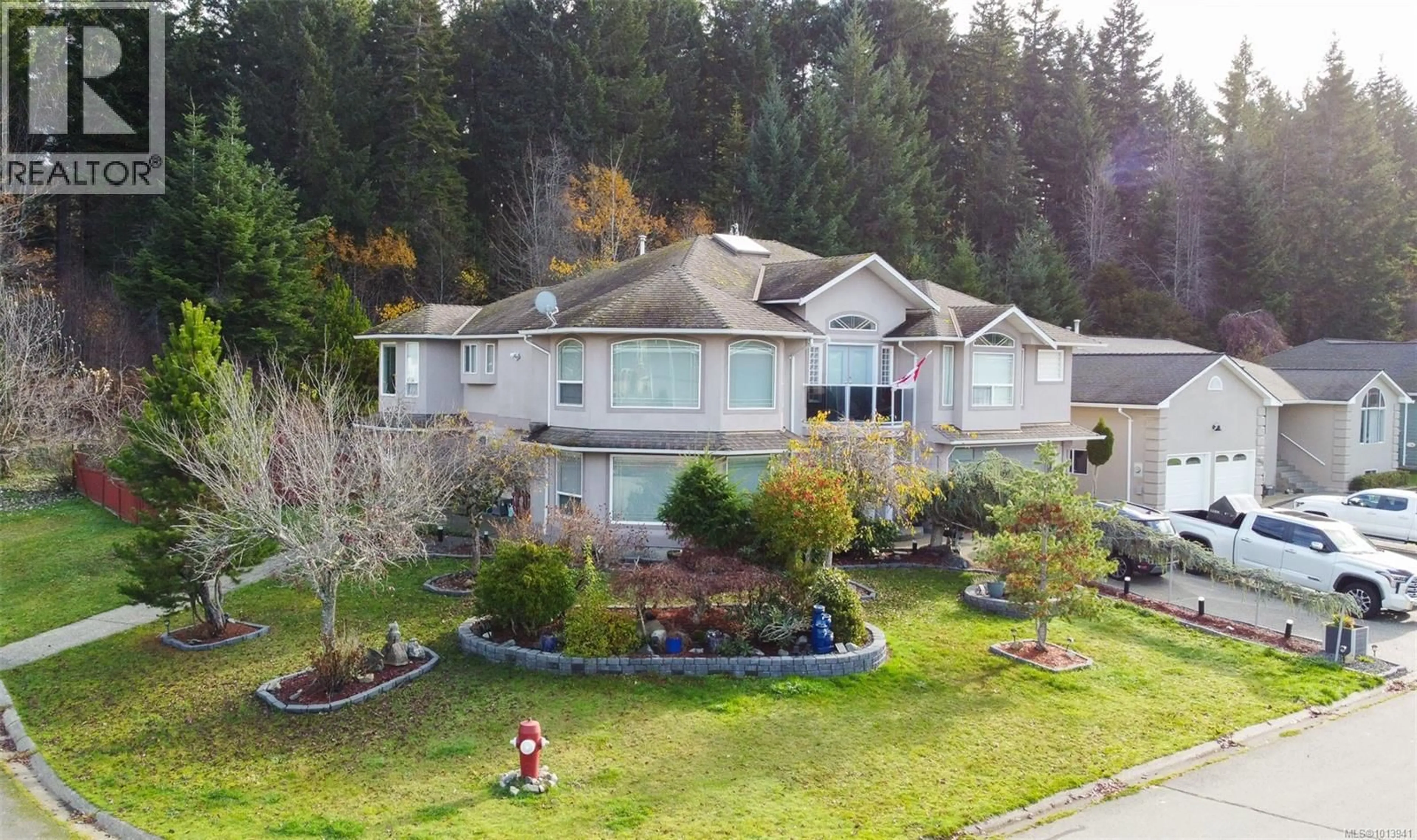 A pic from outside/outdoor area/front of a property/back of a property/a pic from drone, mountain view for 3865 WHITTLESTONE AVENUE, Port Alberni British Columbia V9Y8C8