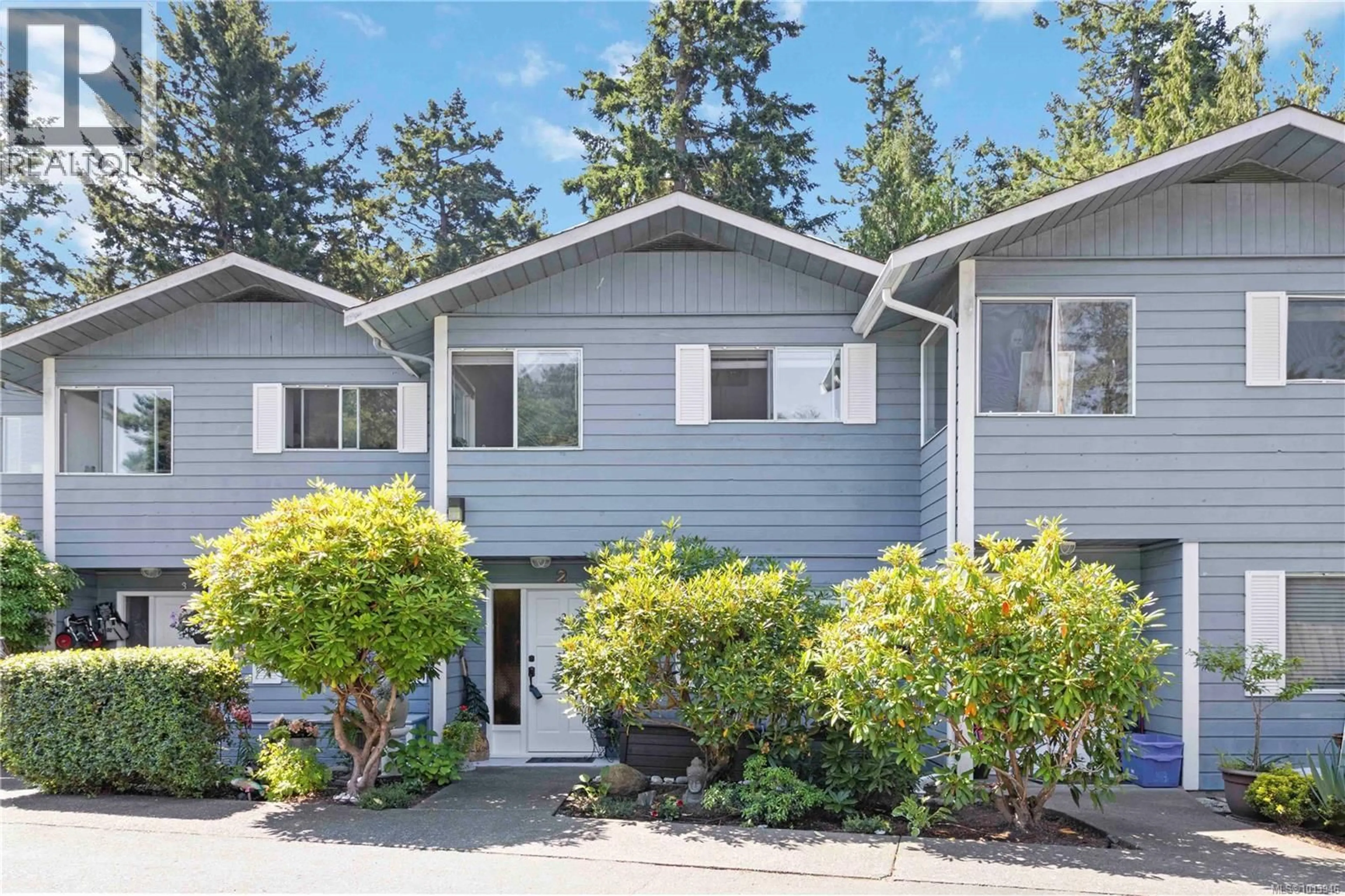 Home with vinyl exterior material, street for 2 - 6110 SEABROOM ROAD, Sooke British Columbia V9Z0B8