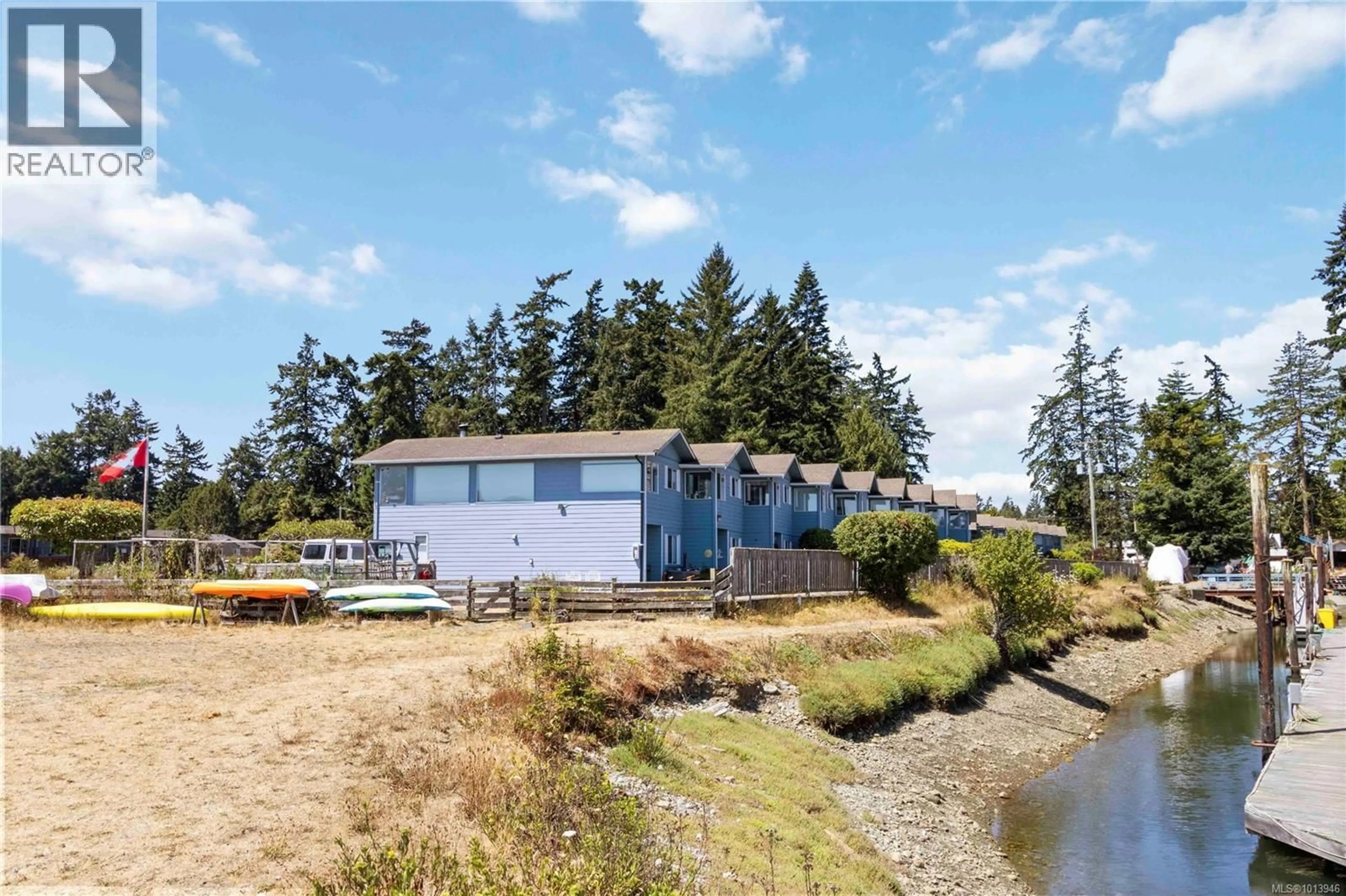 A pic from outside/outdoor area/front of a property/back of a property/a pic from drone, water/lake/river/ocean view for 2 - 6110 SEABROOM ROAD, Sooke British Columbia V9Z0B8