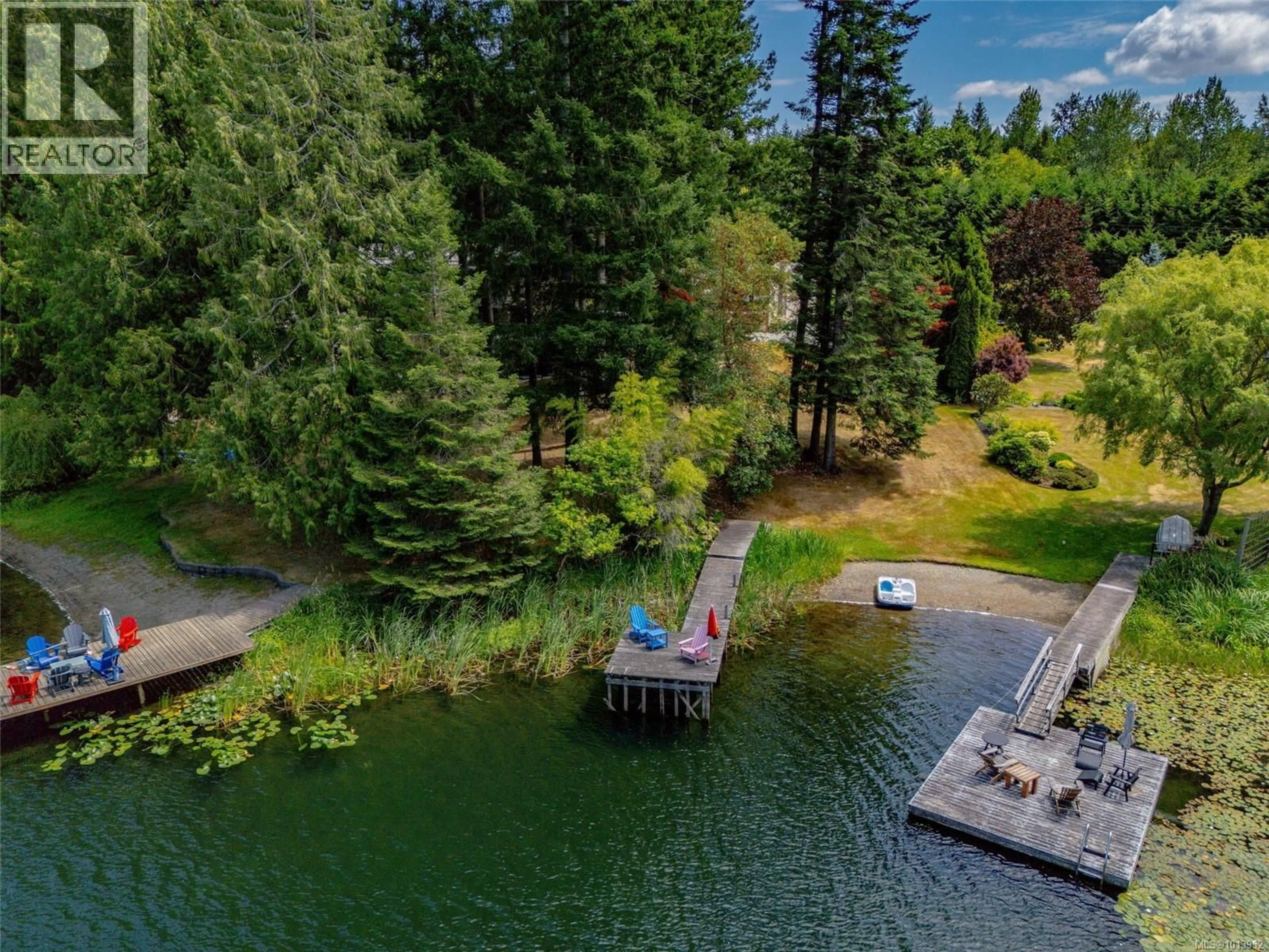 A pic from outside/outdoor area/front of a property/back of a property/a pic from drone, water/lake/river/ocean view for 2897 FULLER LAKE ROAD, Chemainus British Columbia V0R1K5