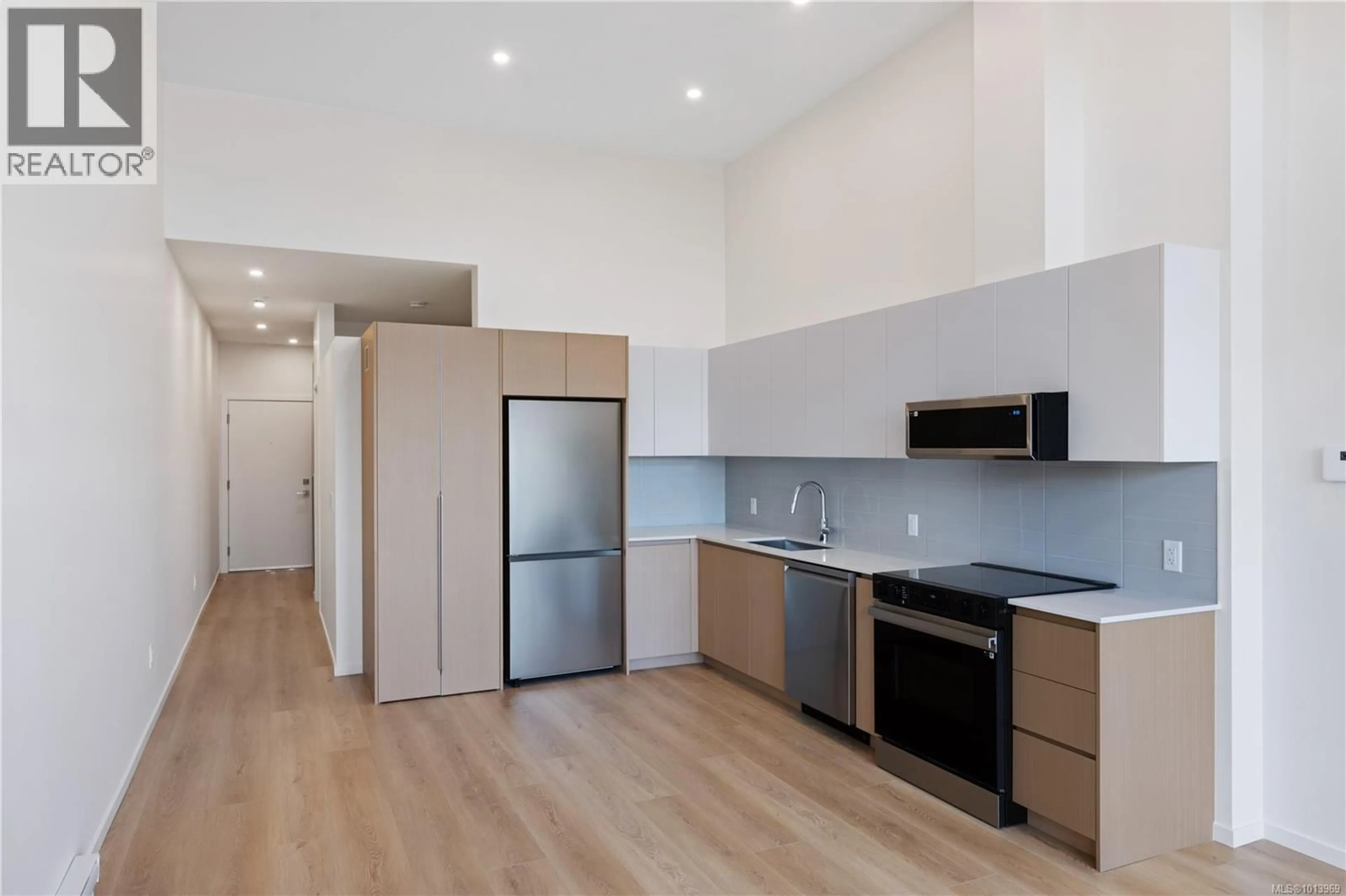 Standard kitchen, wood/laminate floor for 207 - 2374 OAKVILLE AVENUE, Sidney British Columbia V8L1V5