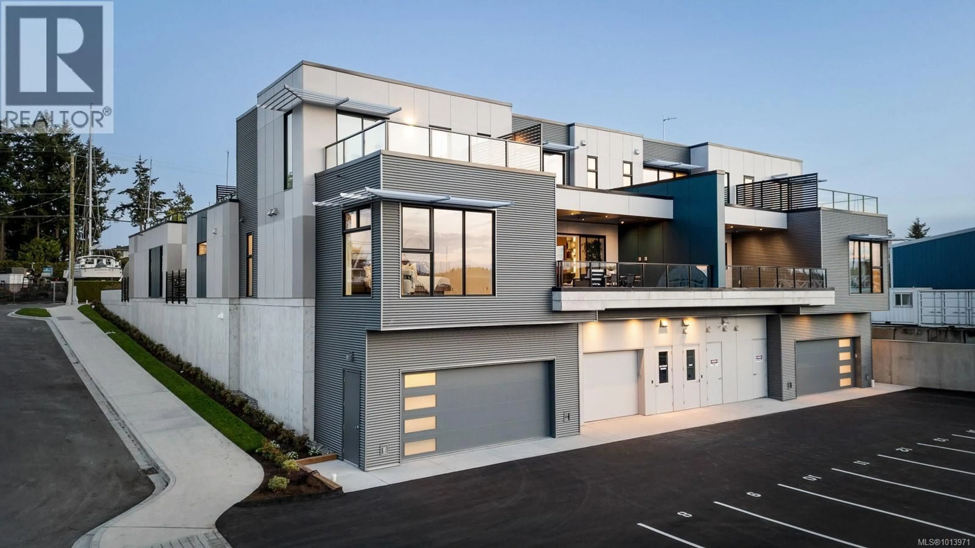 Unknown for 201 - 2270 HARBOUR ROAD, Sidney British Columbia V8L2P6