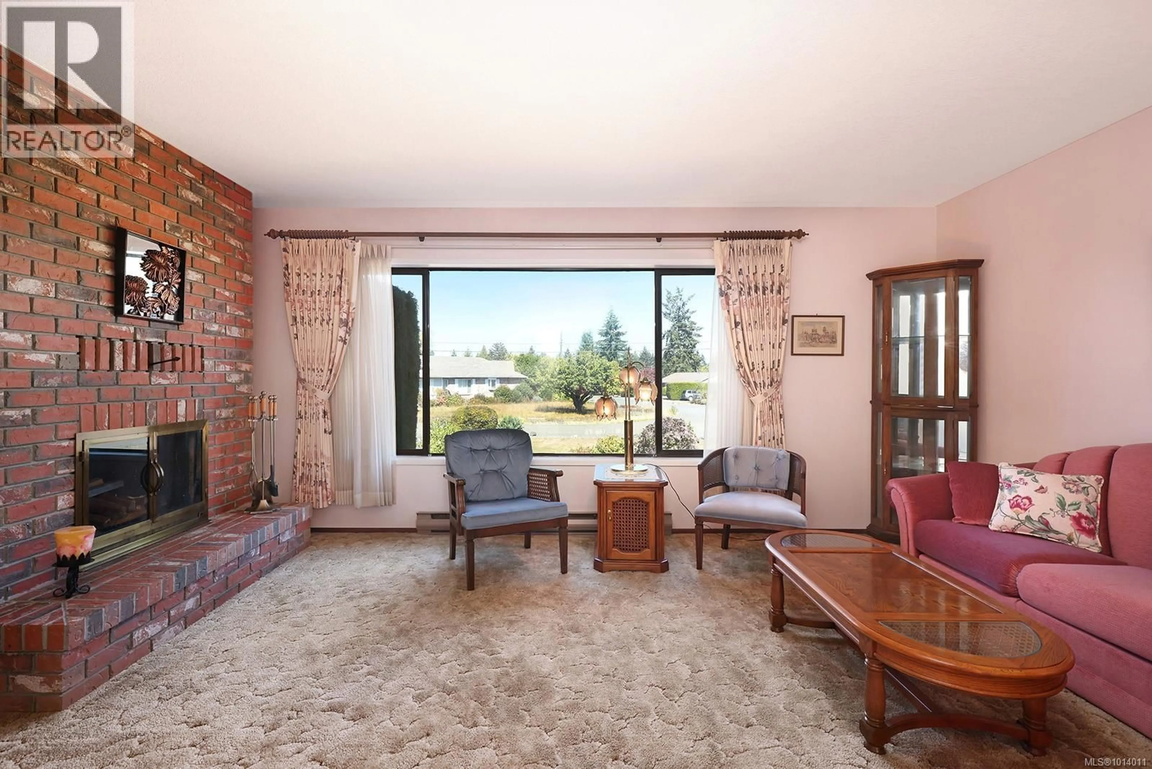 Living room with furniture, unknown for 1316 GILLEY CRESCENT, Parksville British Columbia V9P1W9