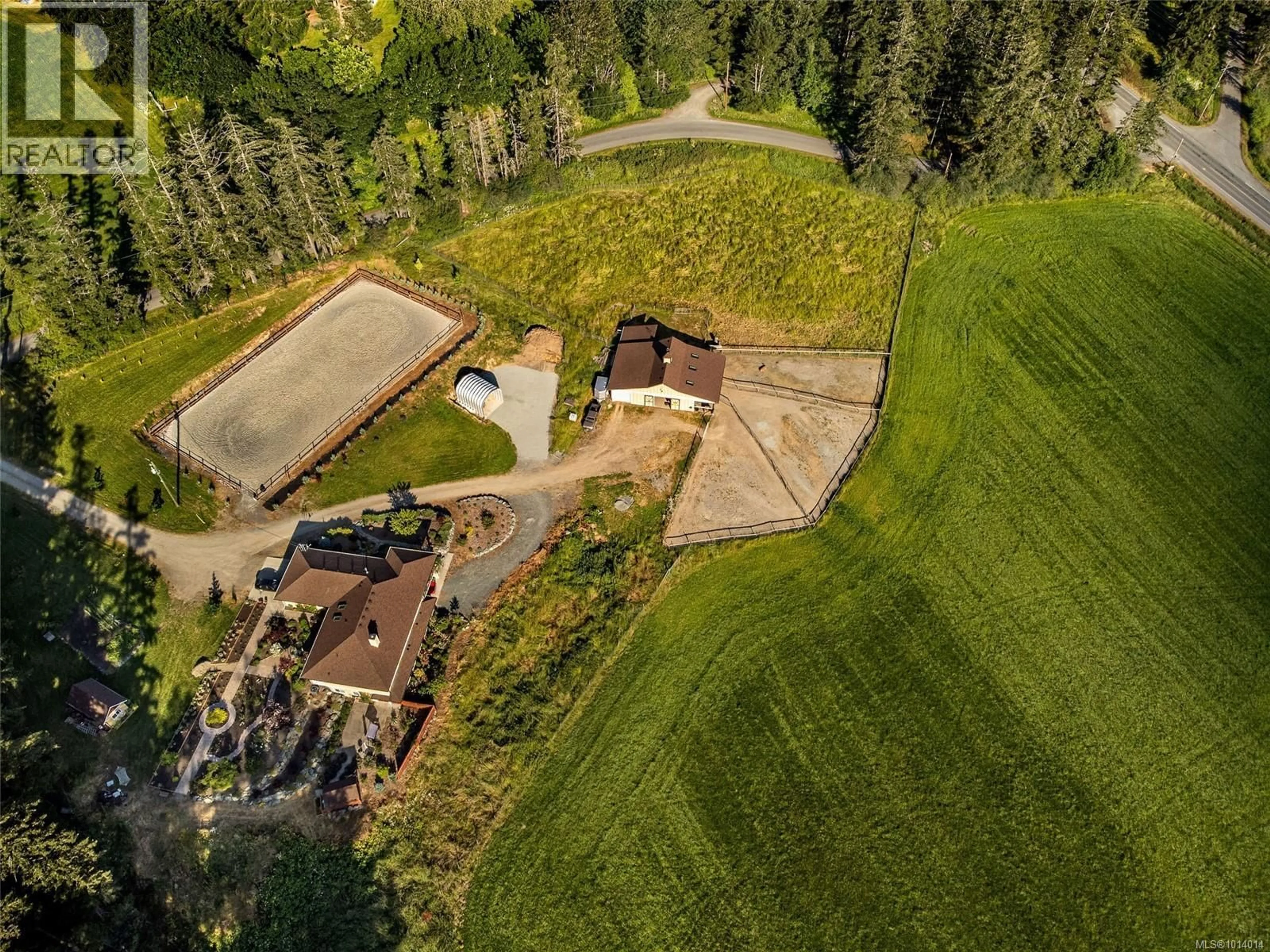 A pic from outside/outdoor area/front of a property/back of a property/a pic from drone, unknown for 7000 MAYS ROAD, Duncan British Columbia V9L6A6