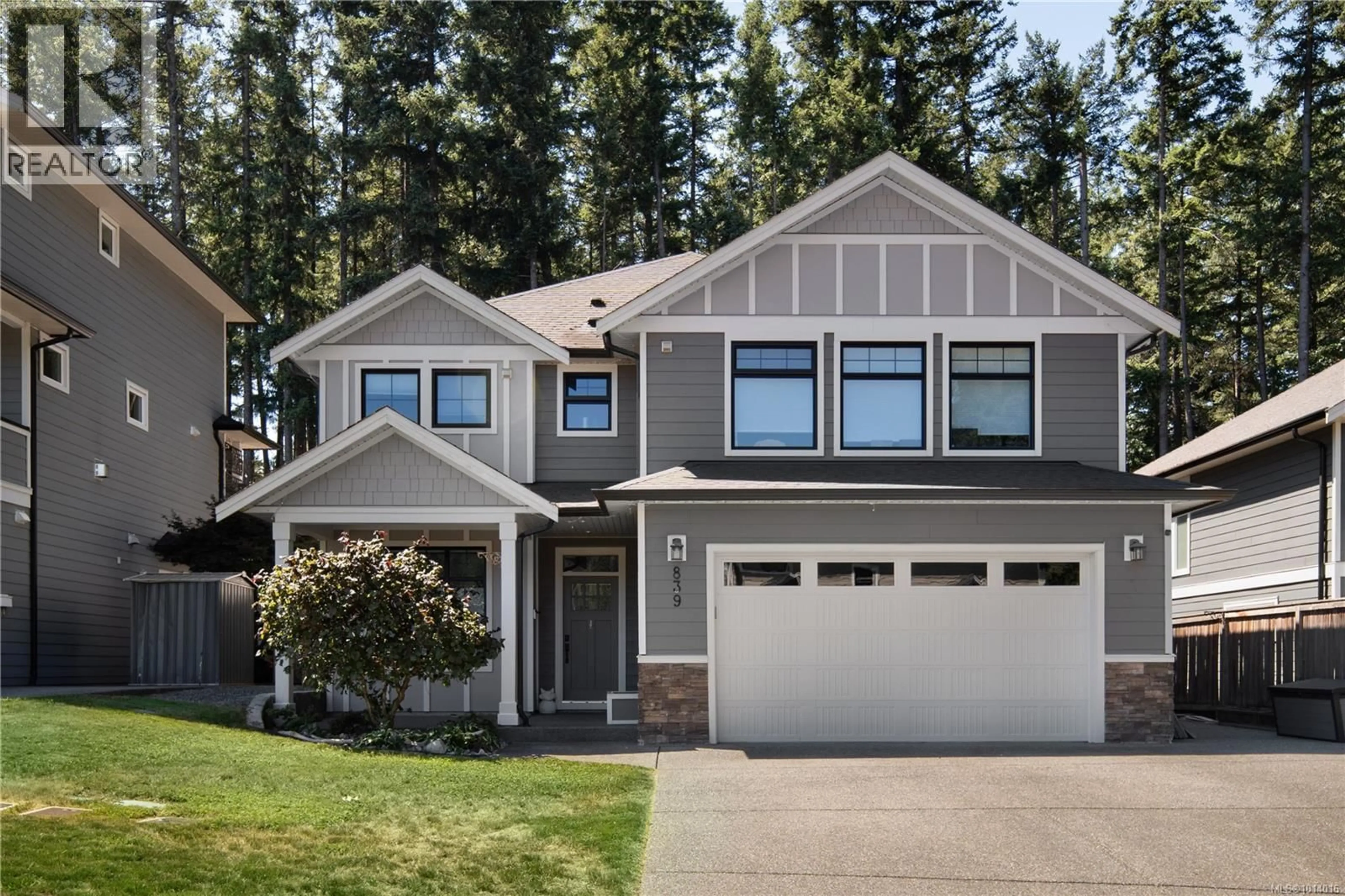 Home with vinyl exterior material, street for 839 ASHBURY AVENUE, Langford British Columbia V9C3A6