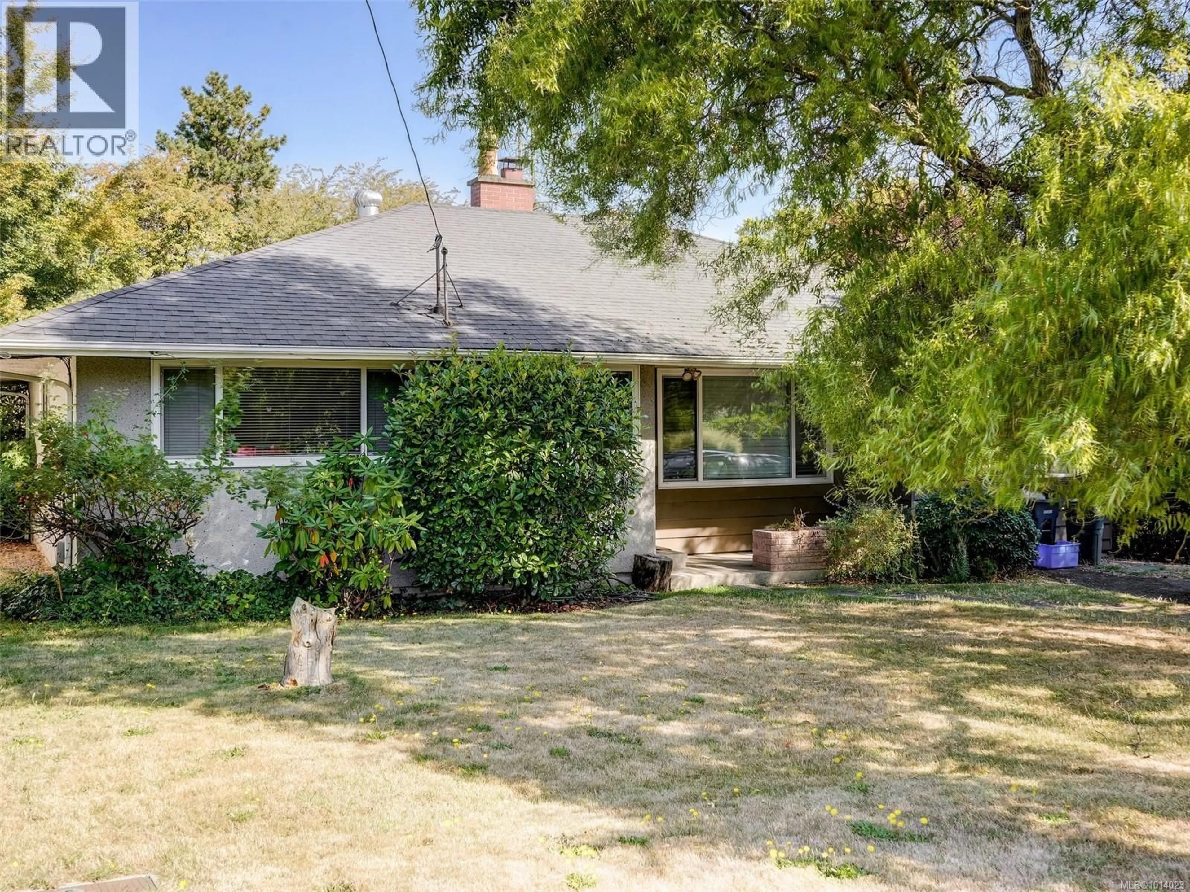 Unknown for 1660 ELM STREET, Saanich British Columbia V8P2G4