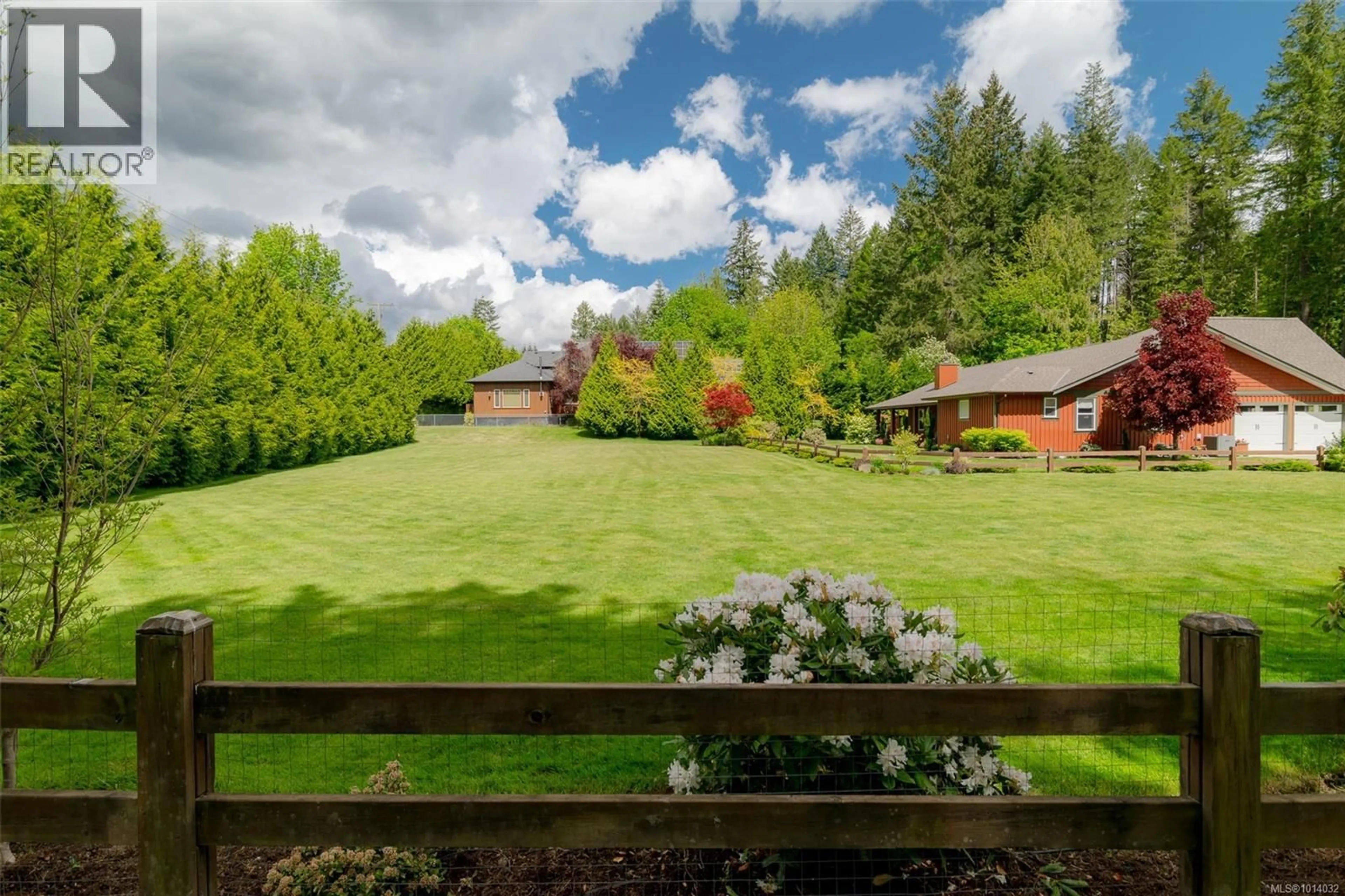A pic from outside/outdoor area/front of a property/back of a property/a pic from drone, unknown for 4426 COWICHAN LAKE ROAD, Duncan British Columbia V9L6J7