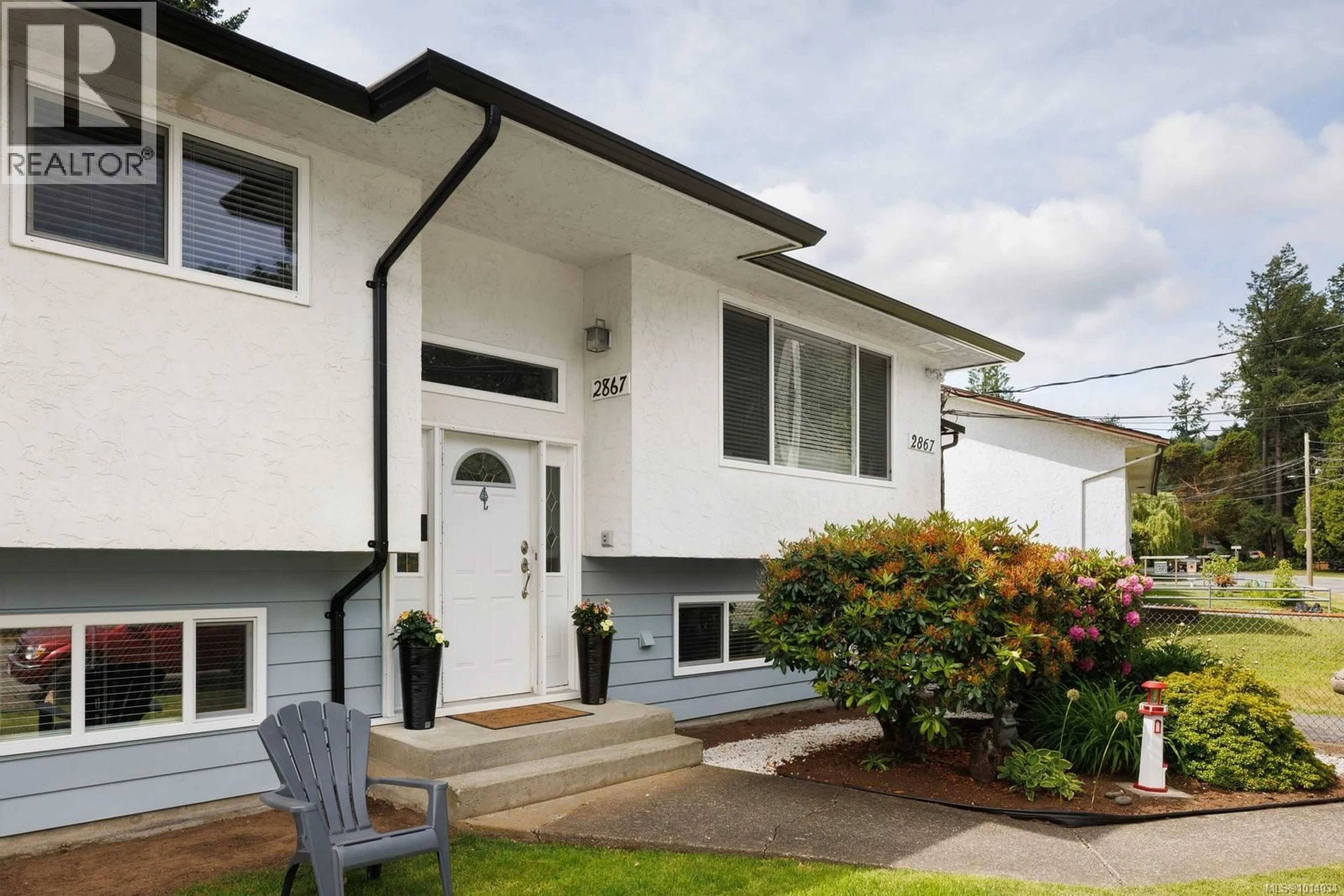 Home with vinyl exterior material, street for 2867 SOOKE LAKE ROAD, Langford British Columbia V9B4R1