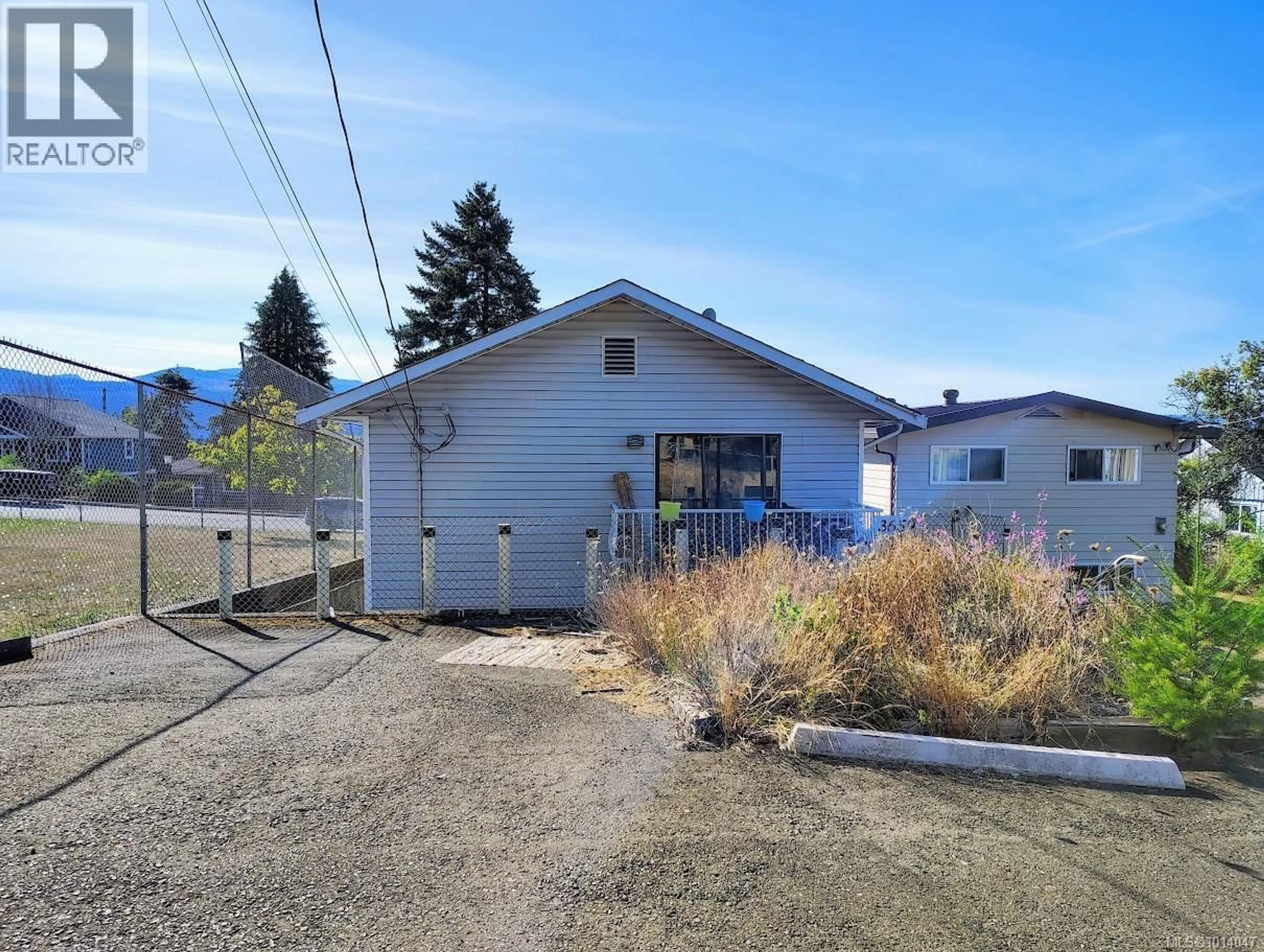 Home with vinyl exterior material, street for 3659 16TH AVENUE, Port Alberni British Columbia V9Y5E1