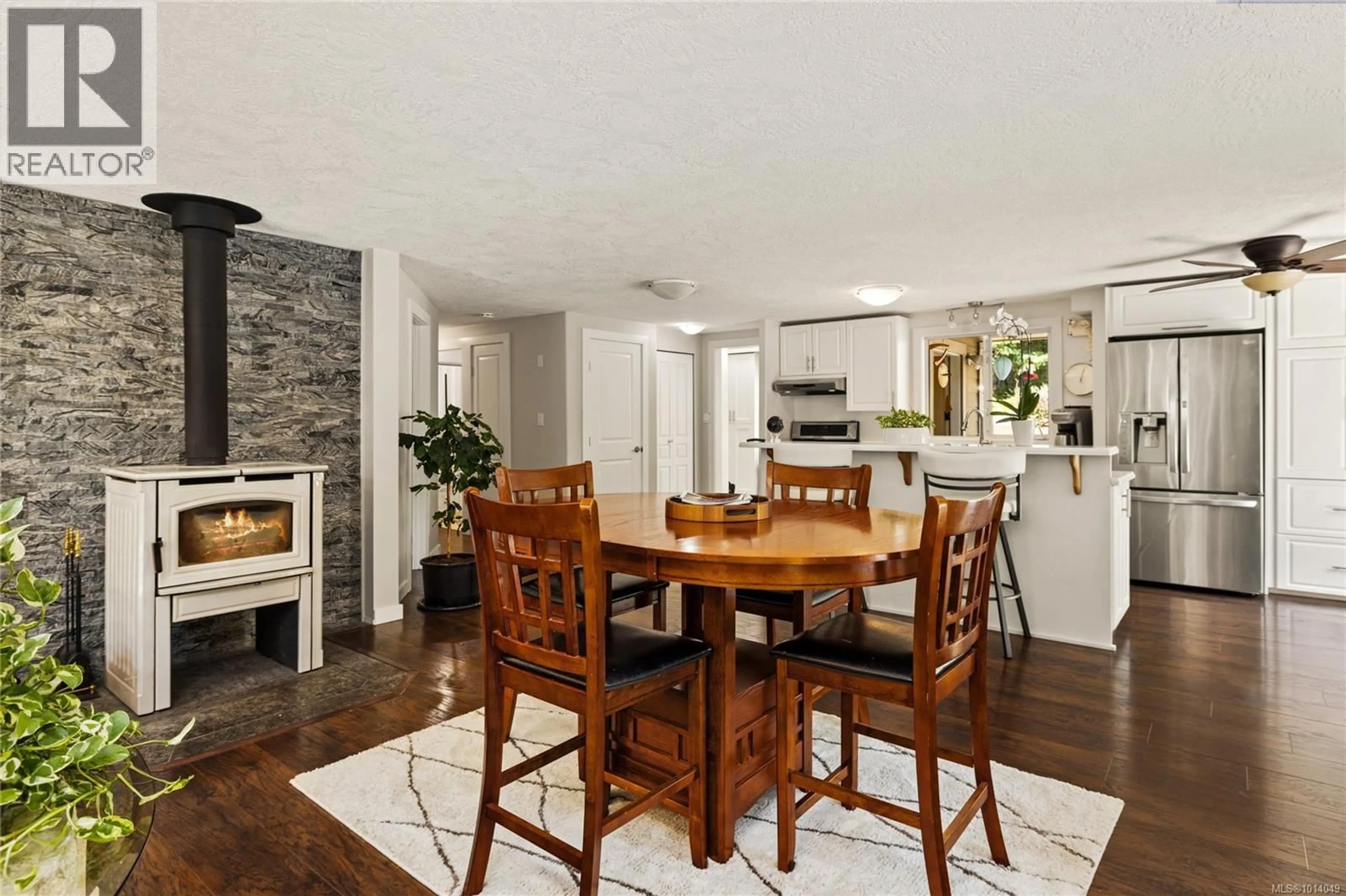 Open concept kitchen, unknown for 3061 RENFREW ROAD, Shawnigan Lake British Columbia V8H2E4