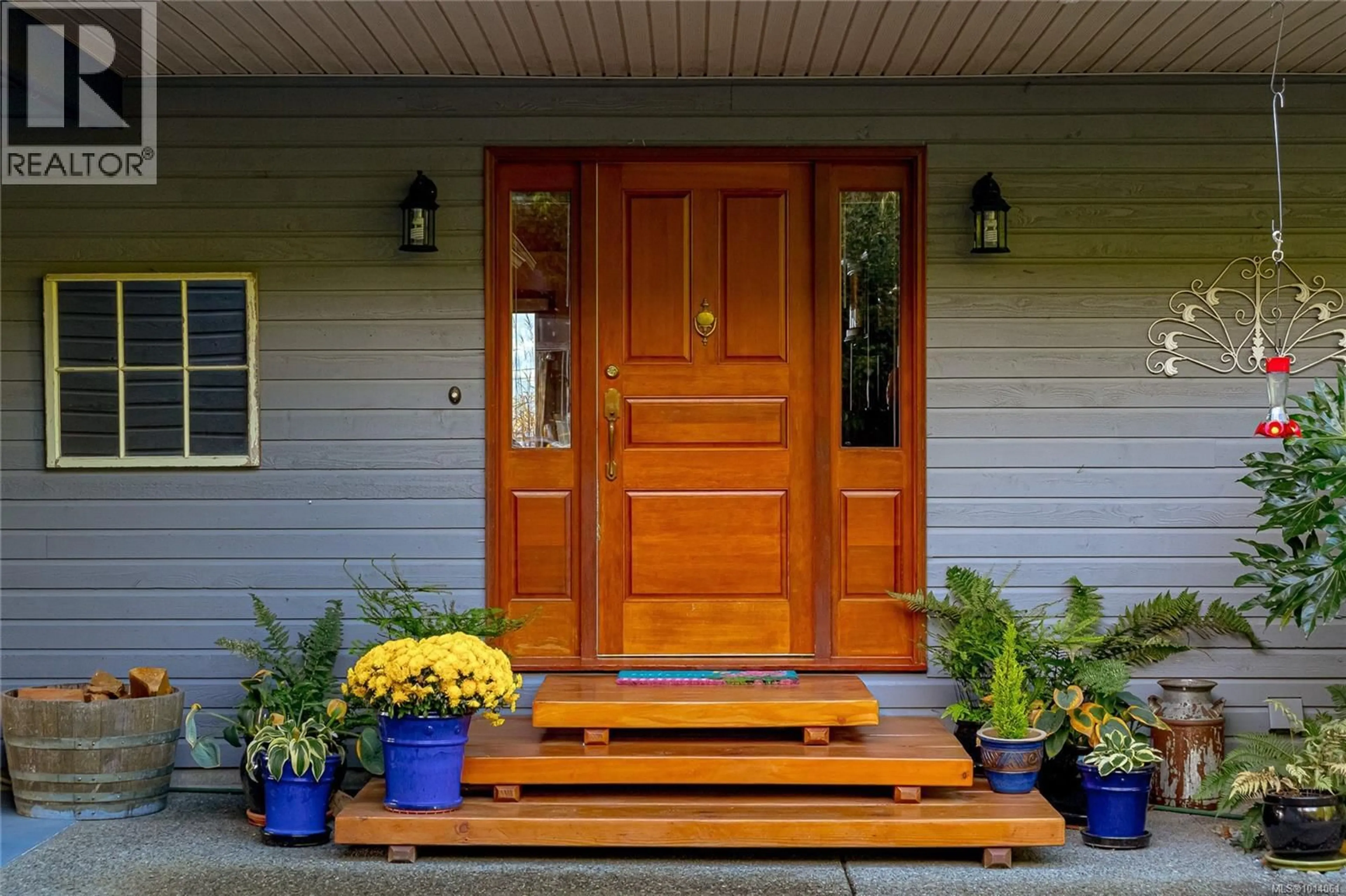 Indoor entryway for 10662 ALDER CRESCENT, Youbou British Columbia V0R3E0
