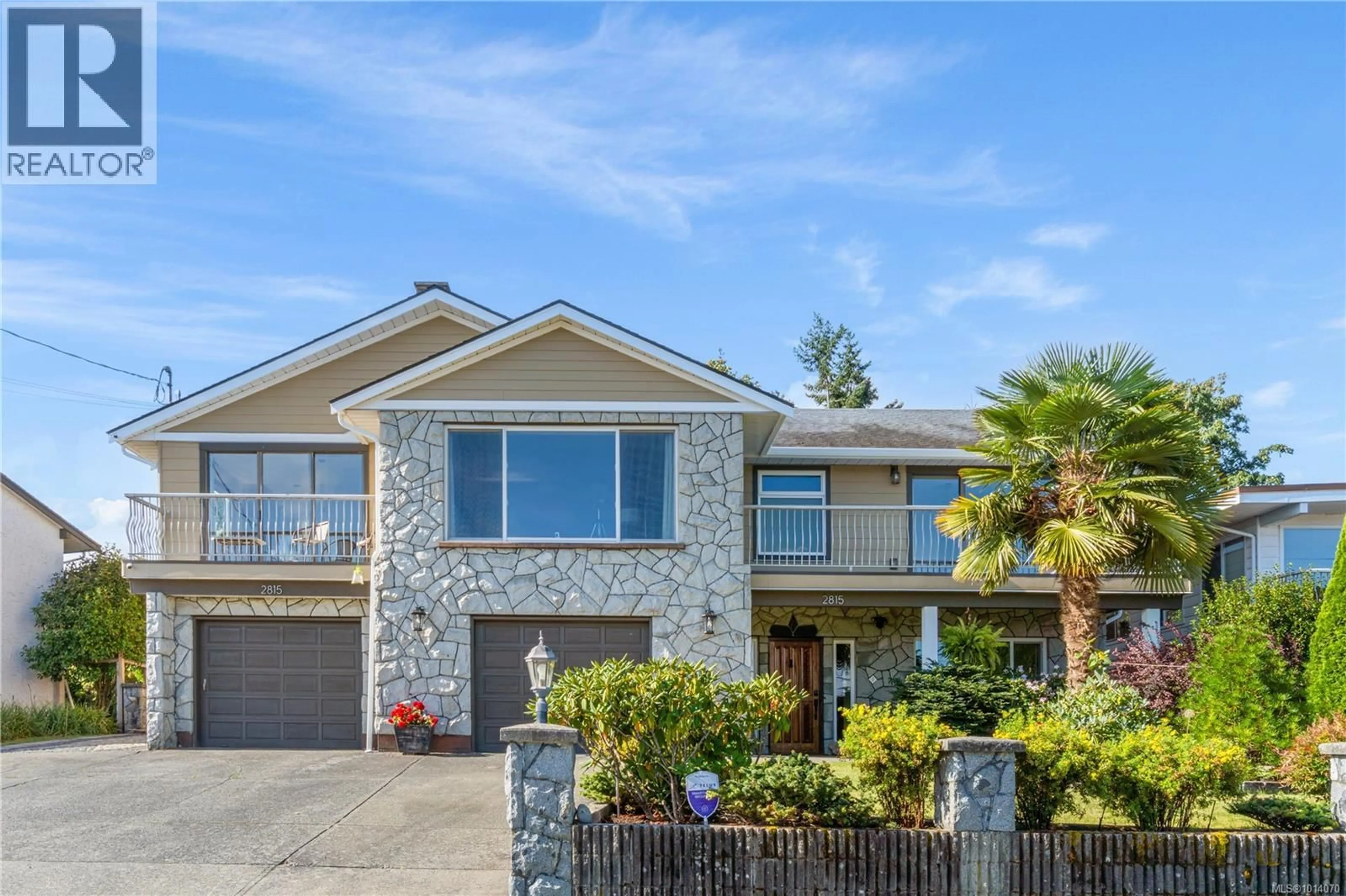 Home with vinyl exterior material, street for 2815 COSGROVE CRESCENT, Nanaimo British Columbia V9S3P5